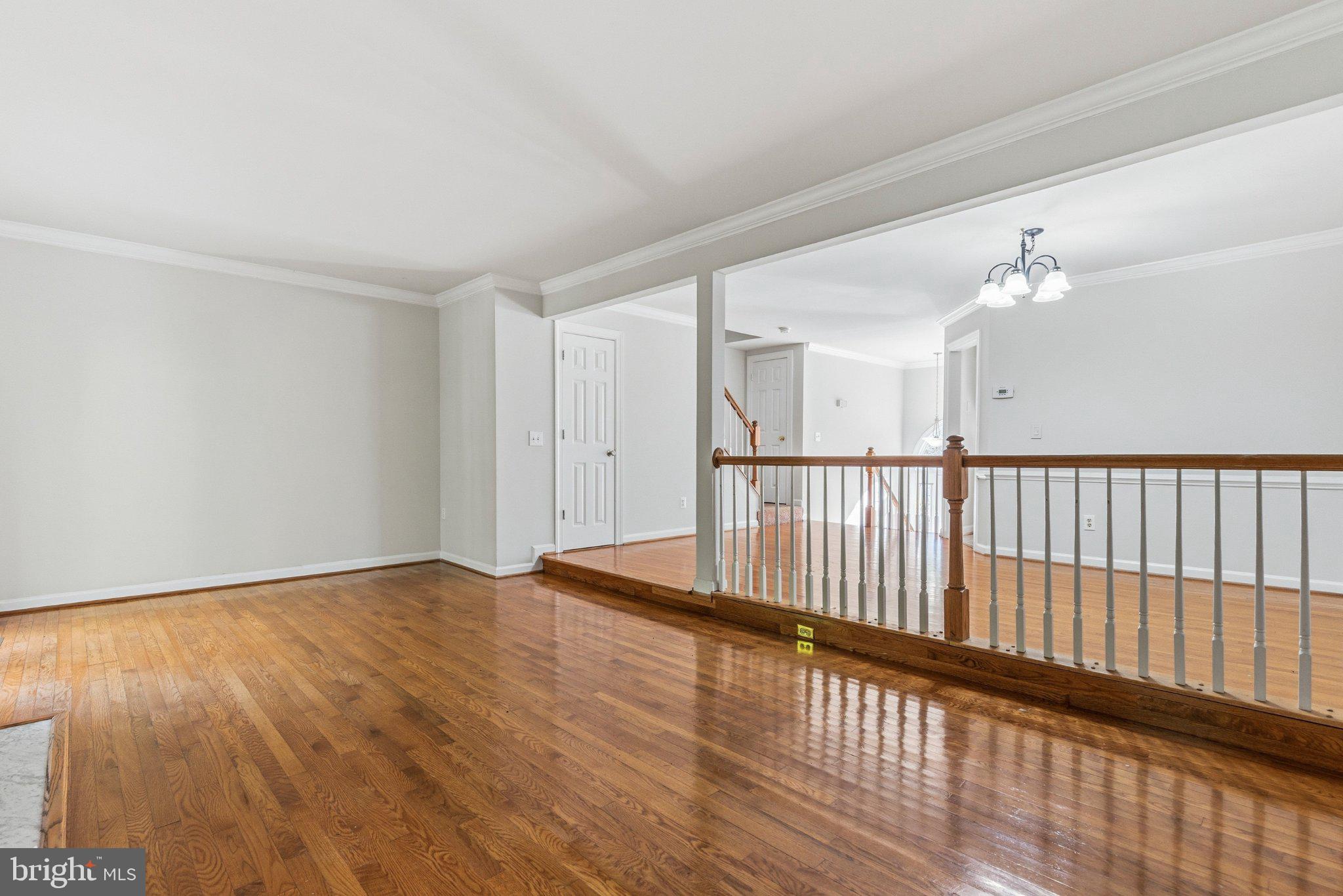 12143 ABBEY GLEN COURT