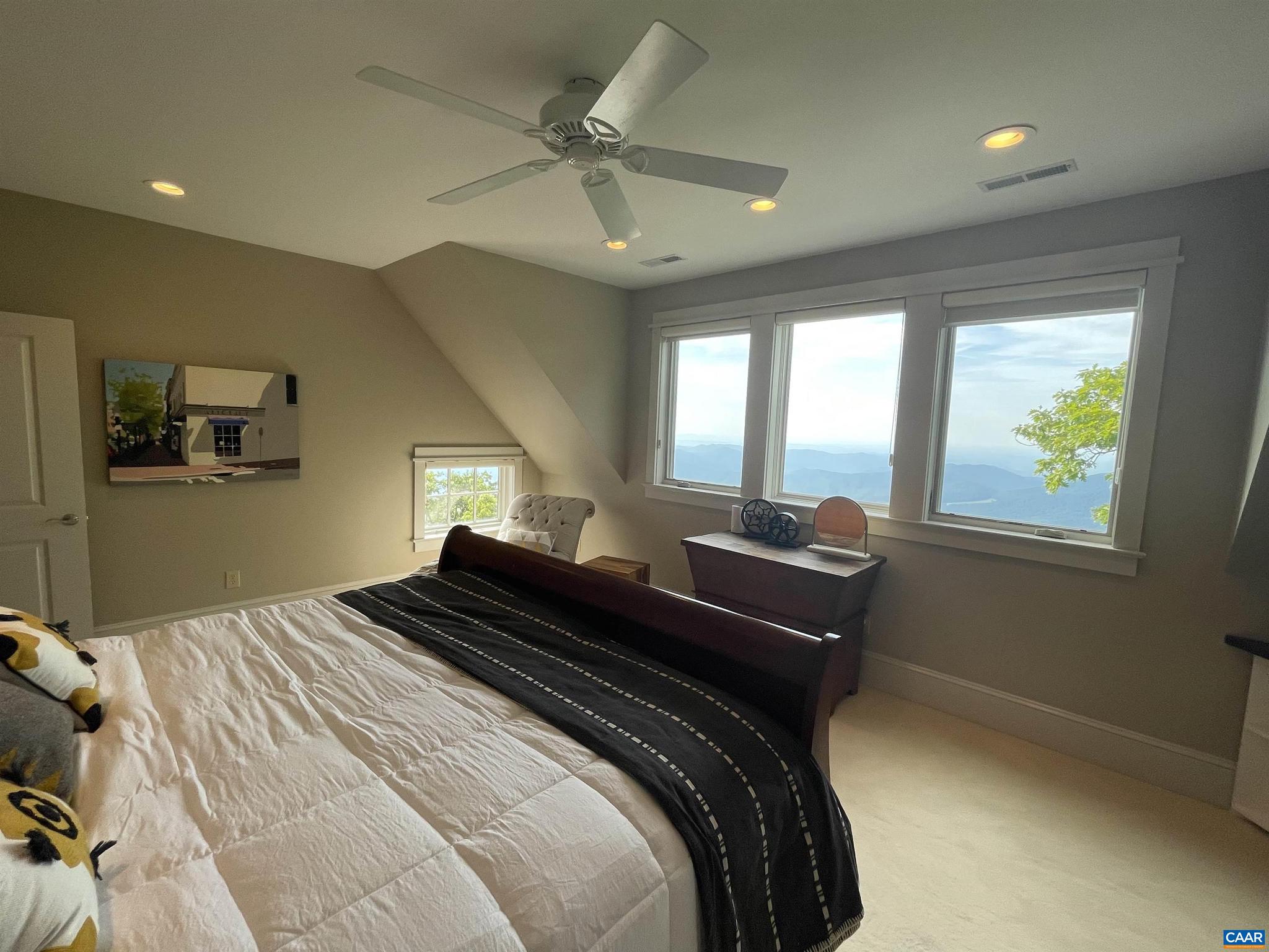 WINTERGREEN RESORT - Residential