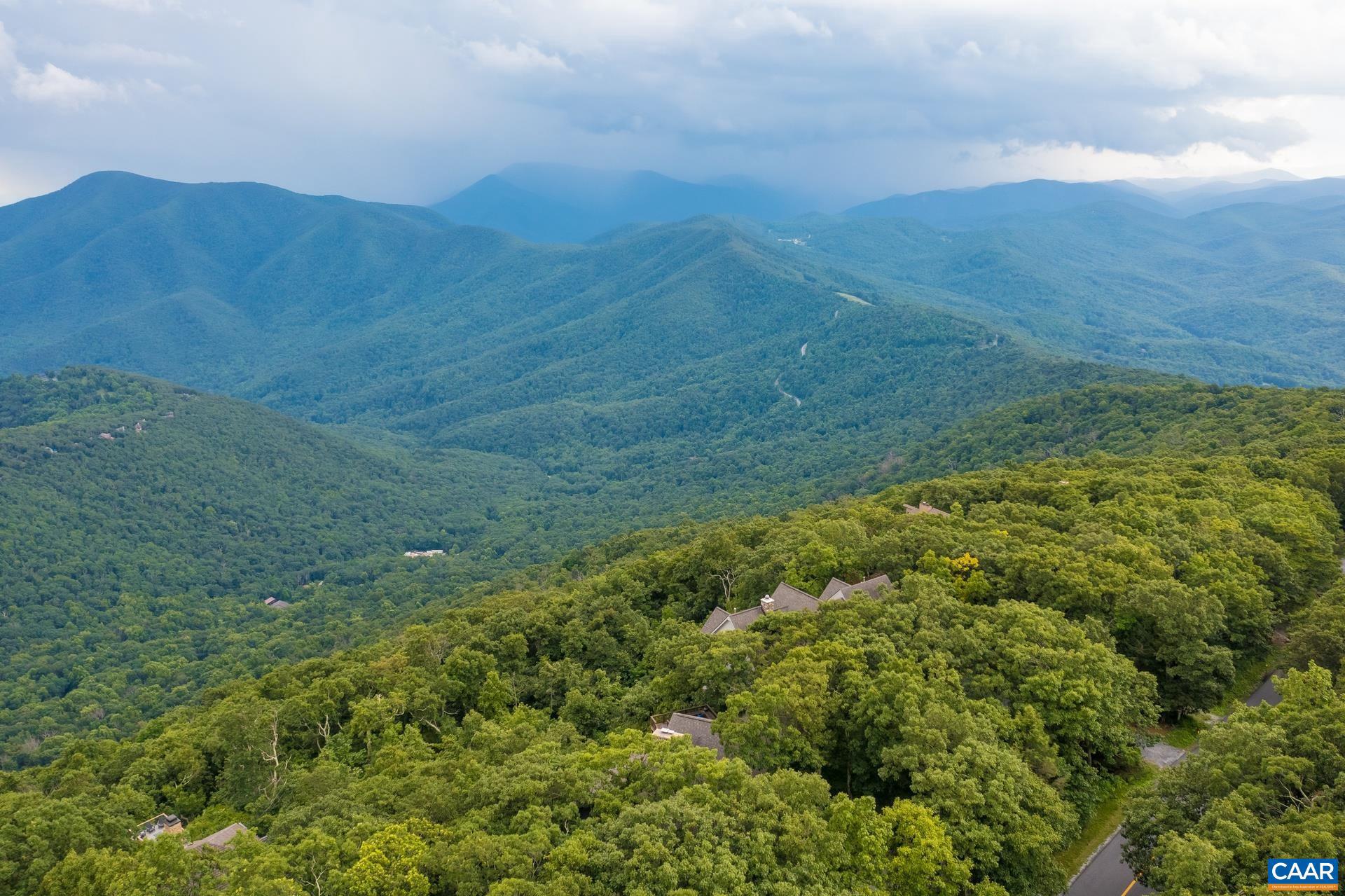 WINTERGREEN RESORT - Residential