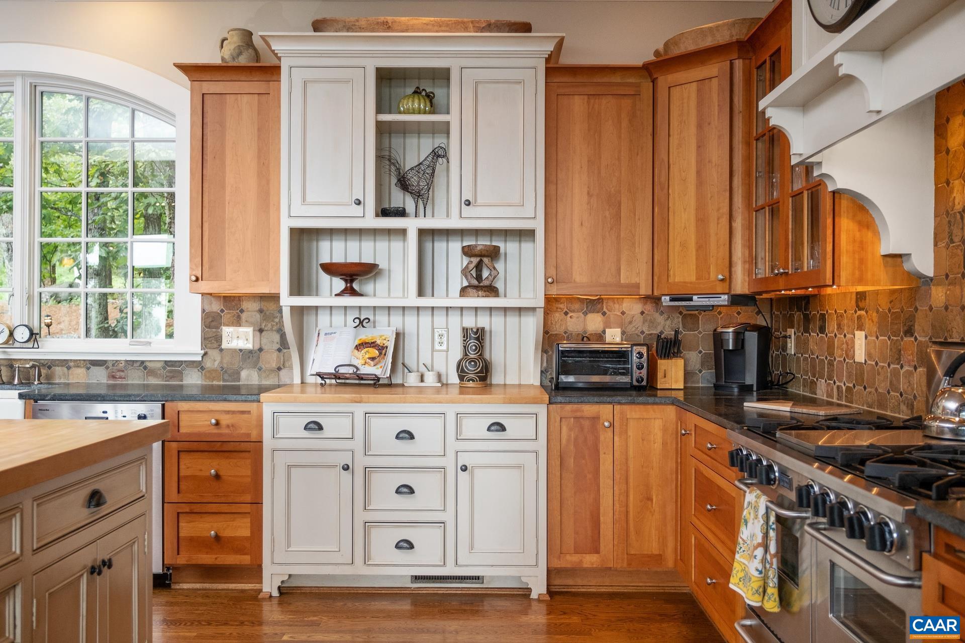 WINTERGREEN RESORT - Residential