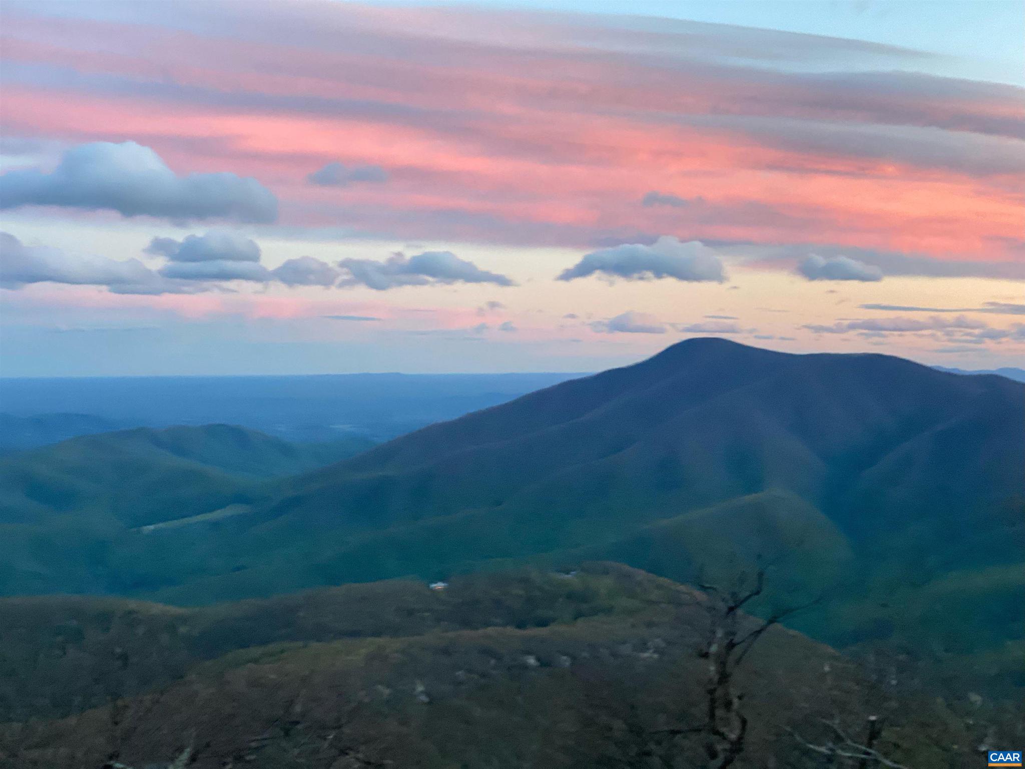 WINTERGREEN RESORT - Residential