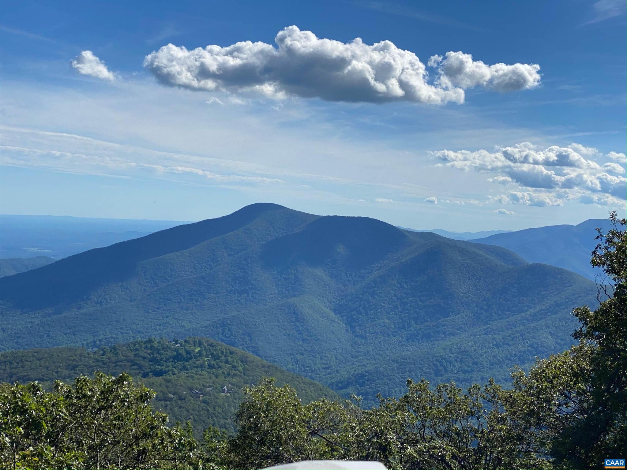 WINTERGREEN RESORT - Residential