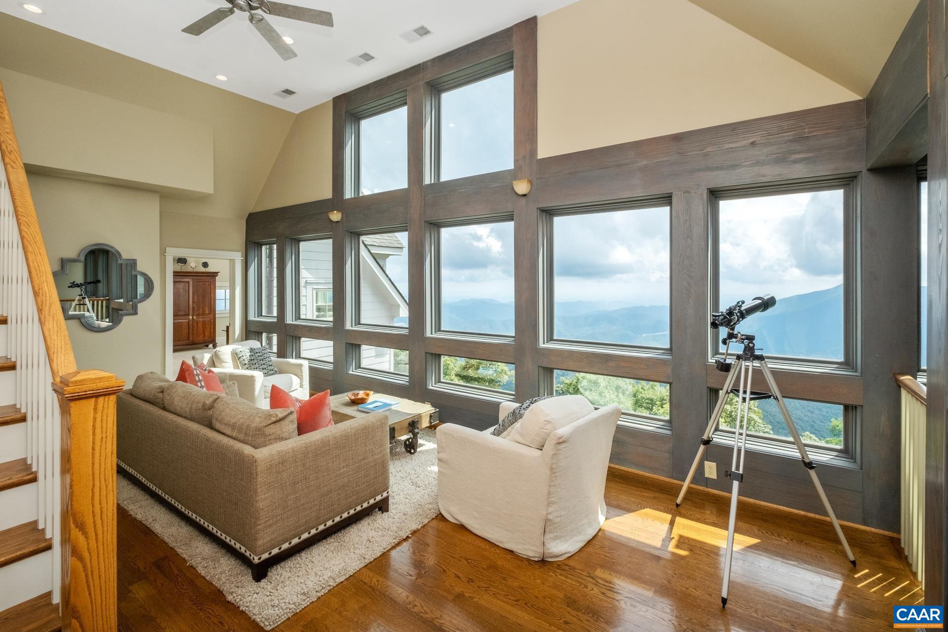 WINTERGREEN RESORT - Residential