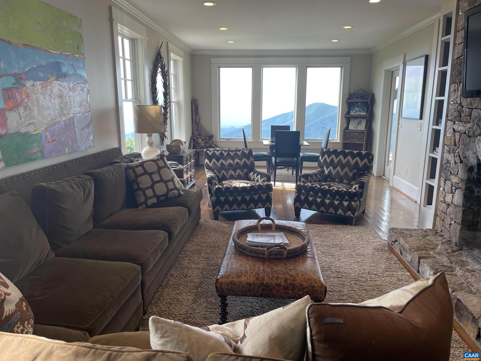 WINTERGREEN RESORT - Residential