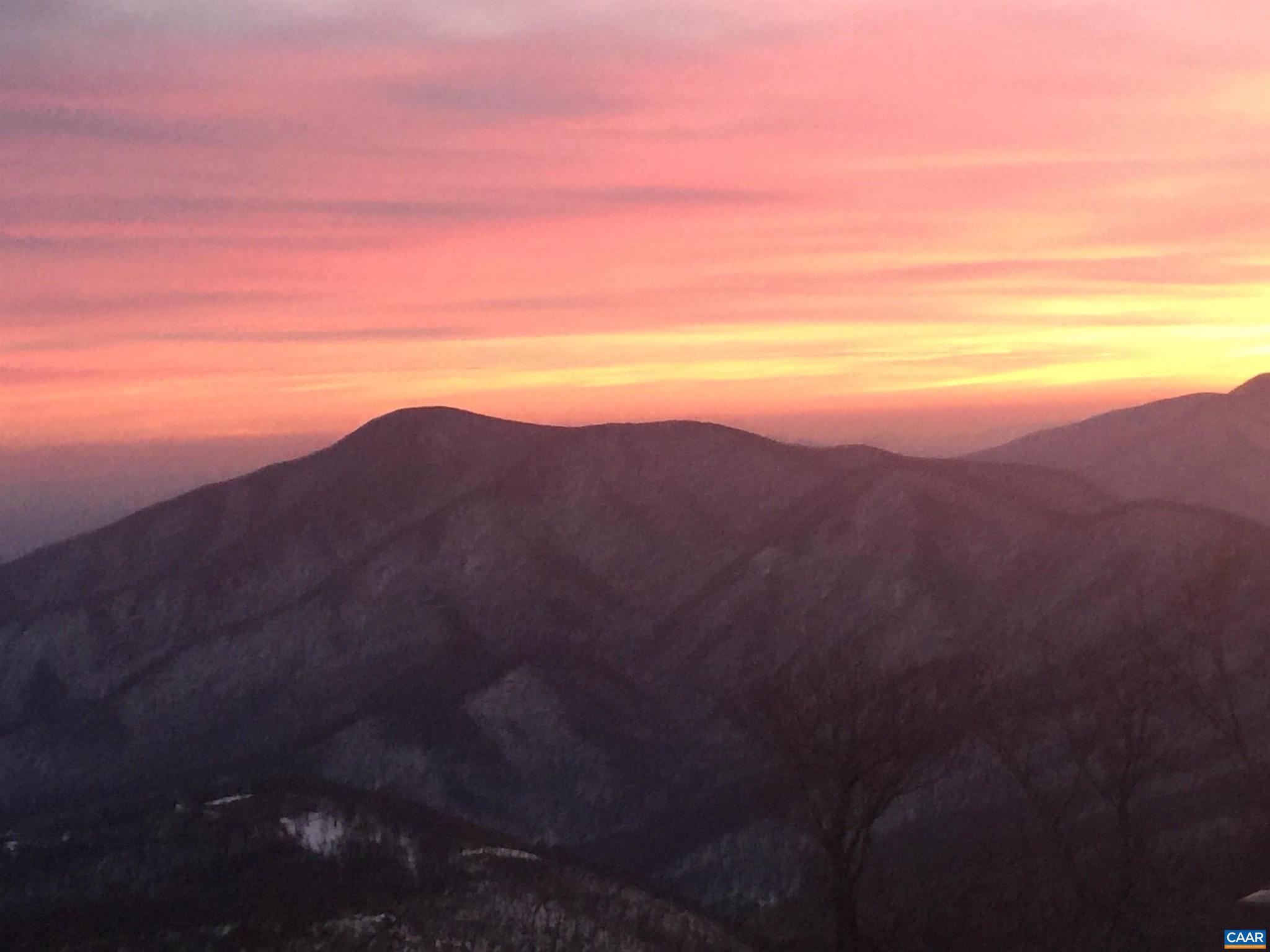 WINTERGREEN RESORT - Residential