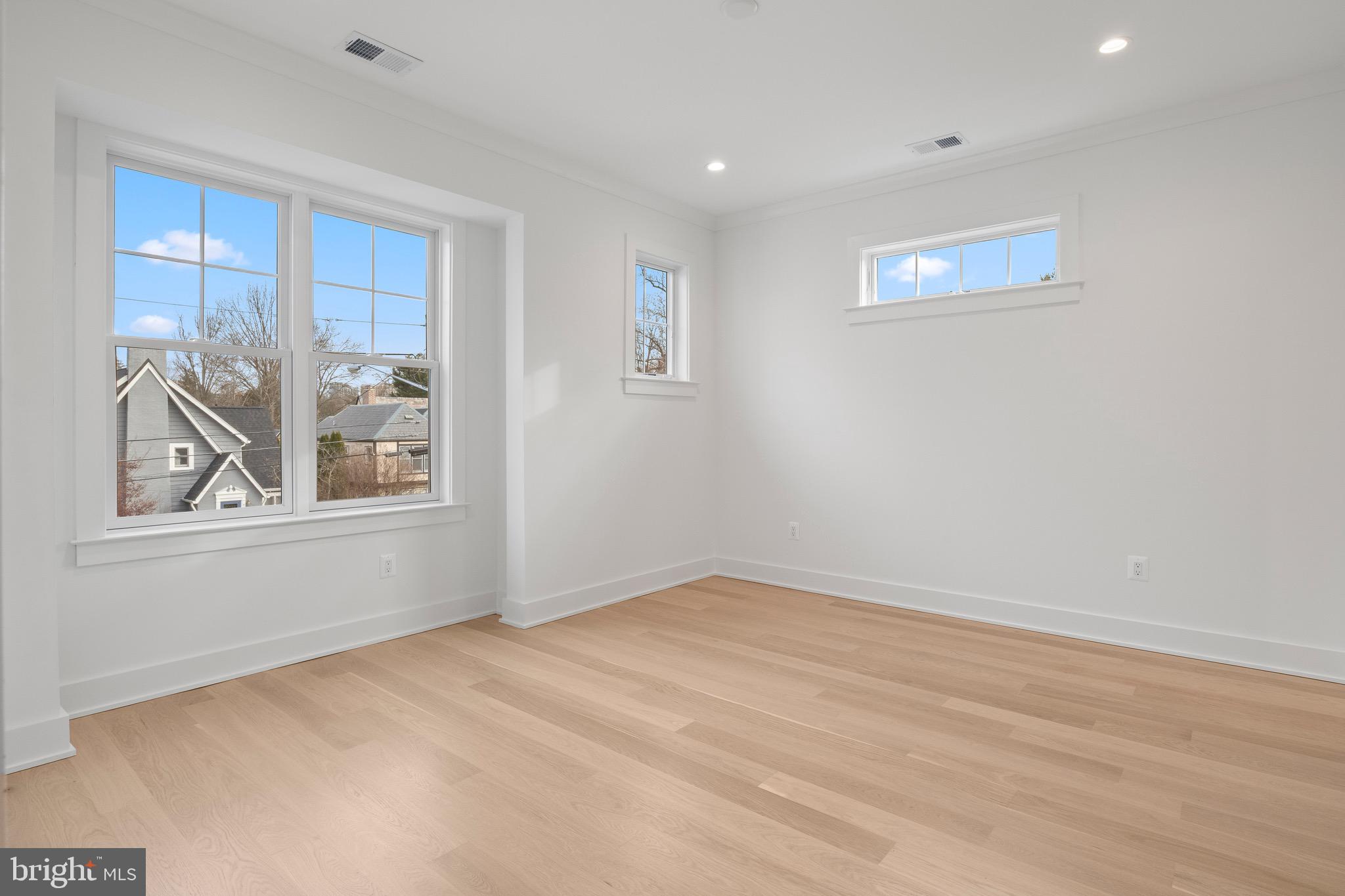 HUNTINGTON TERRACE - Residential