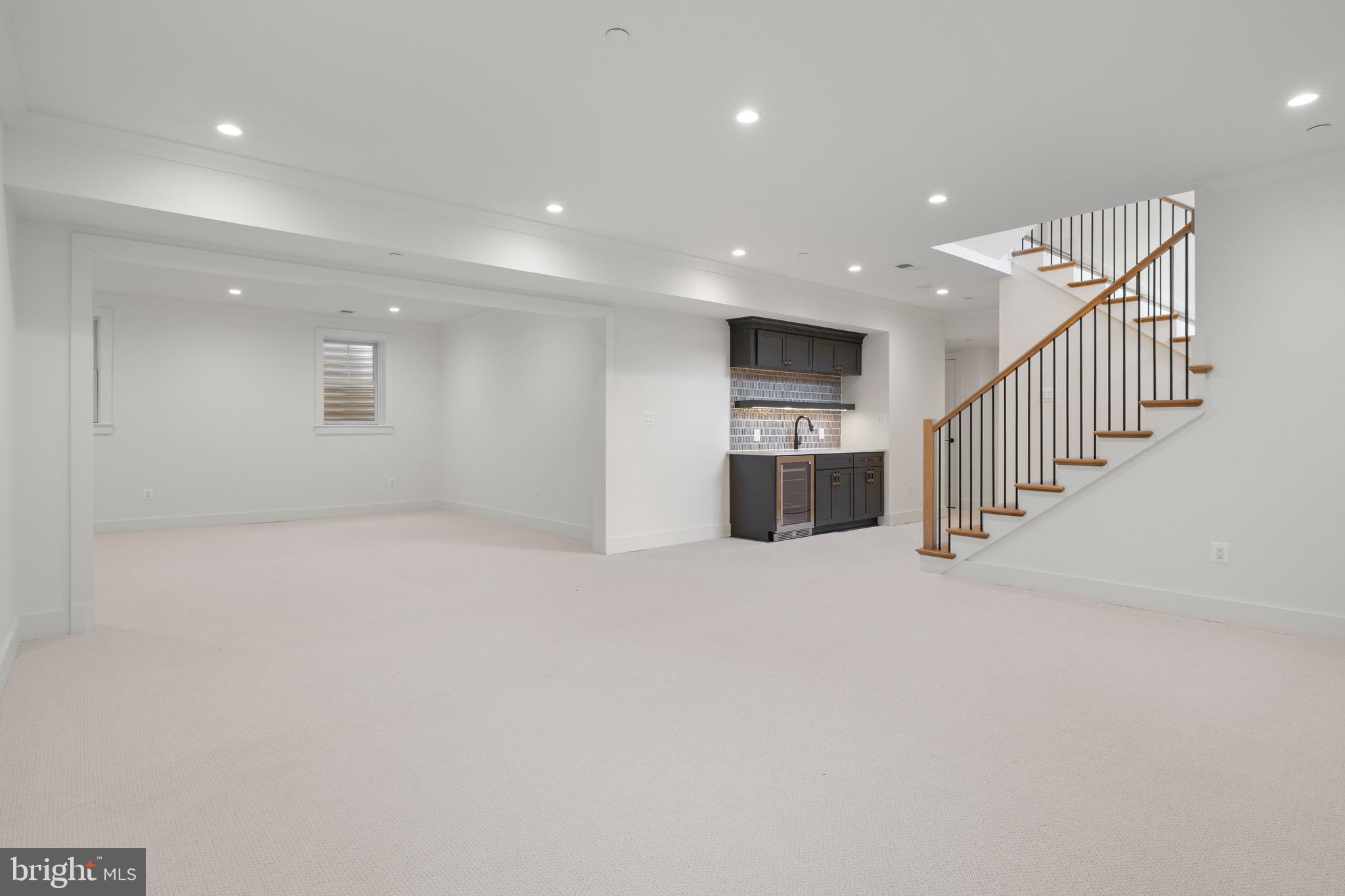 HUNTINGTON TERRACE - Residential