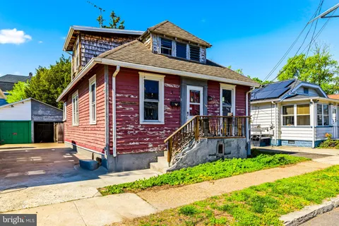 826 Bergen Street, Gloucester City, NJ 08030 - #: NJCD2115566
