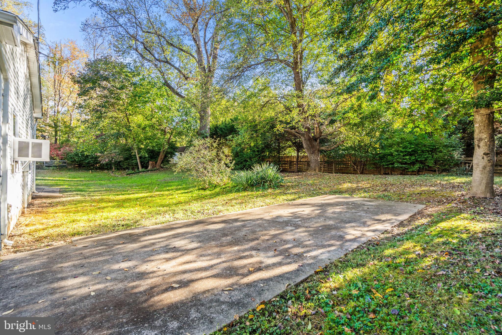 BROKEN HILLS - Residential