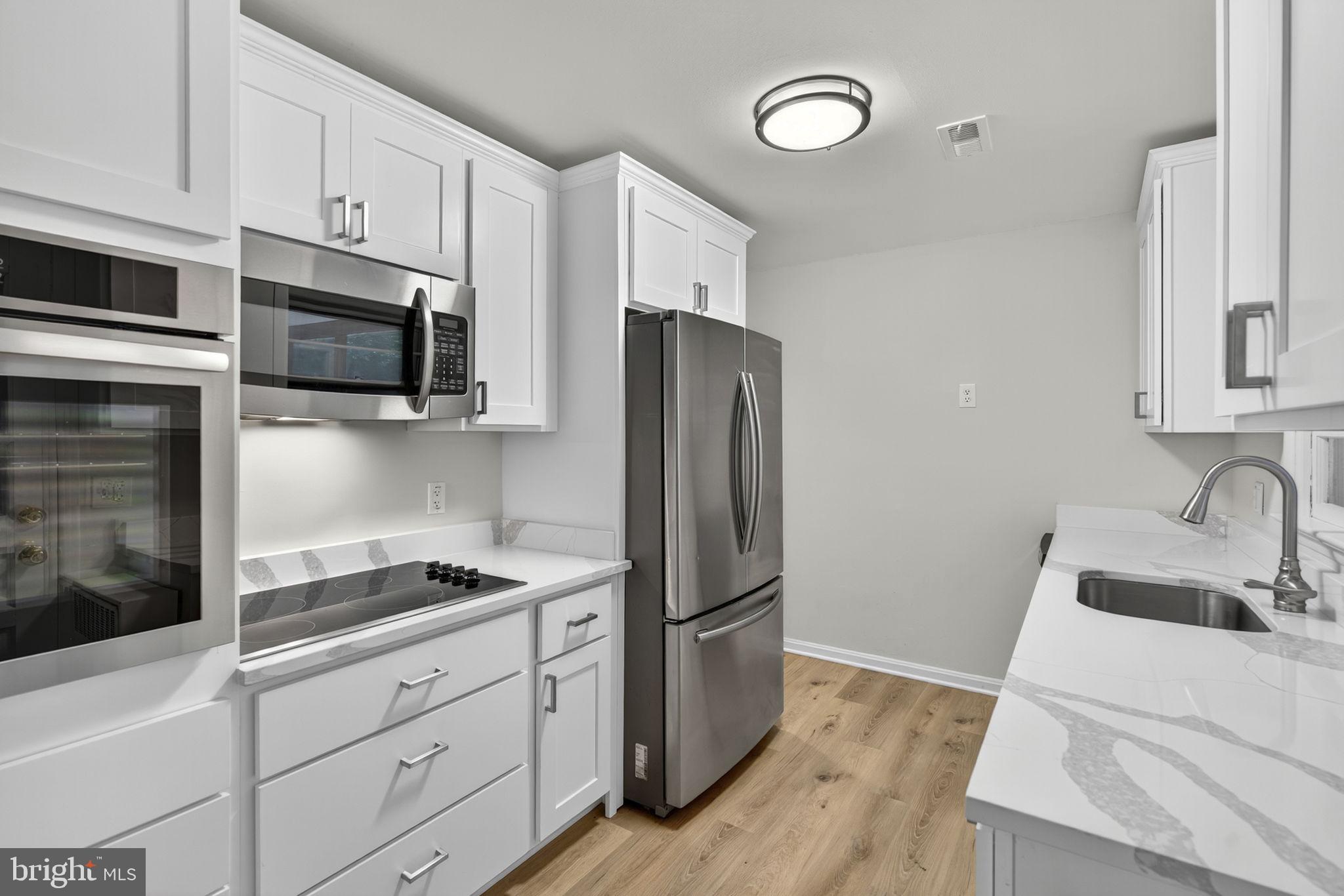 BROKEN HILLS - Residential