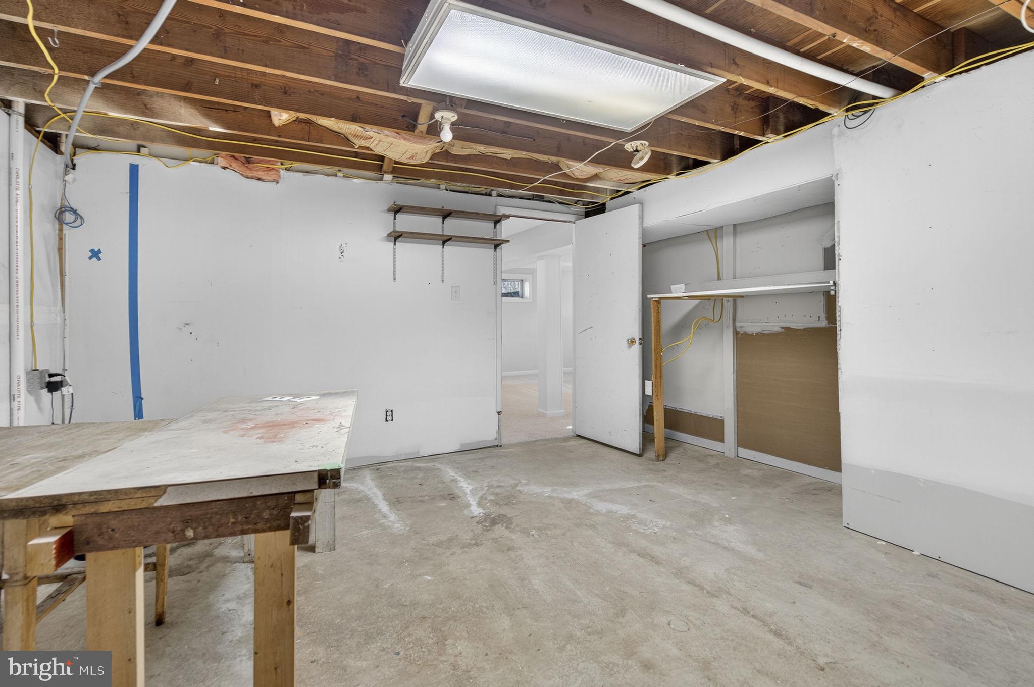 BROKEN HILLS - Residential