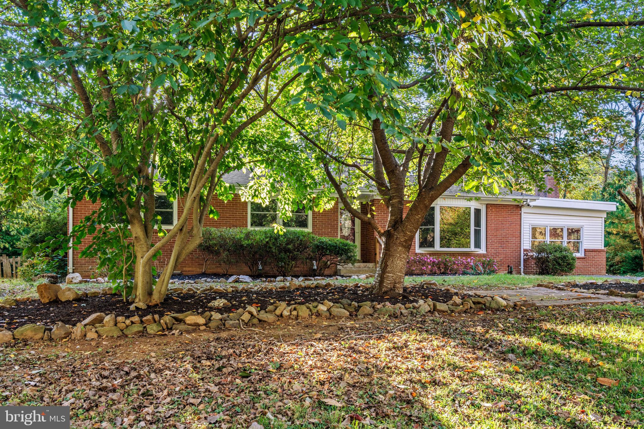 BROKEN HILLS - Residential