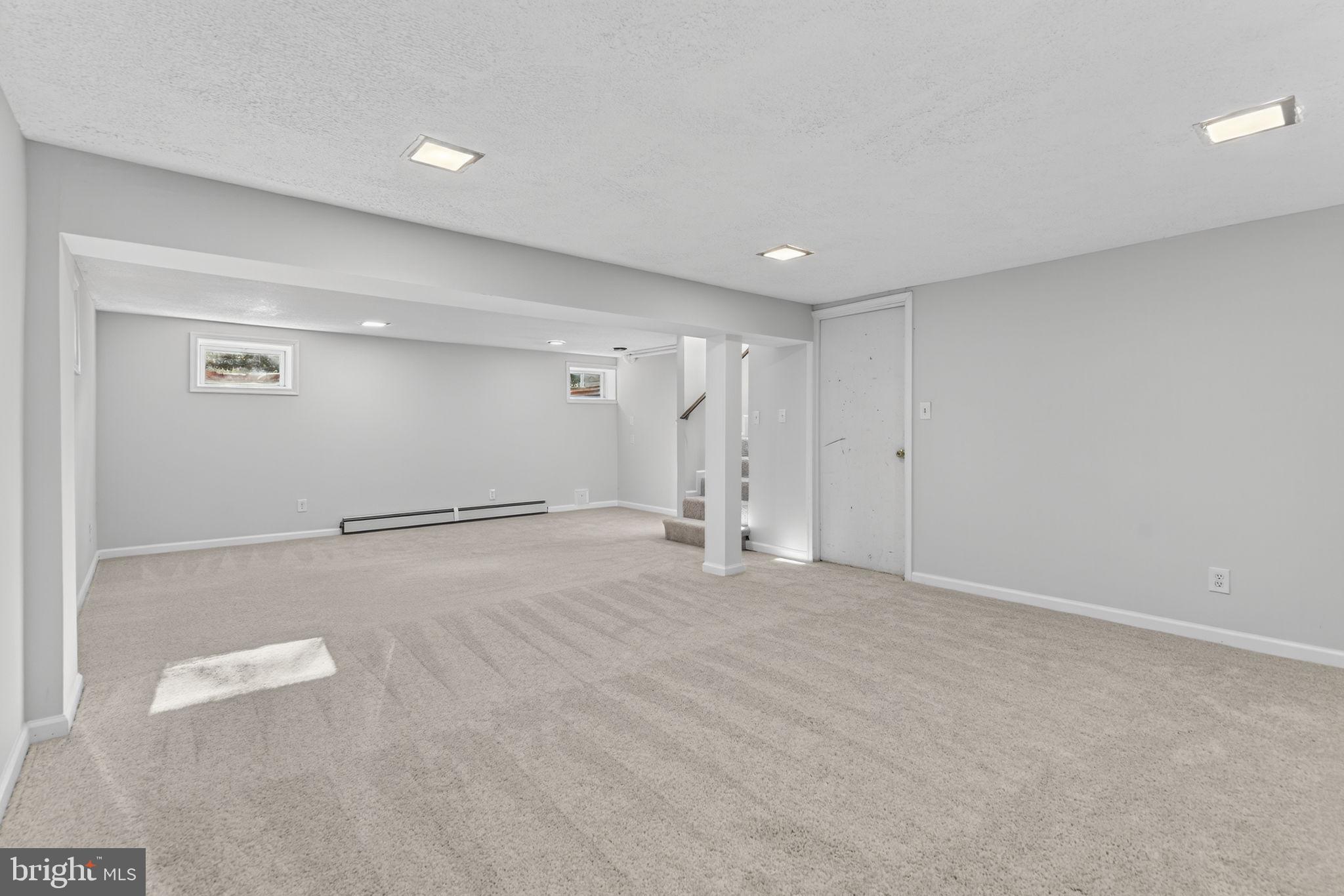 BROKEN HILLS - Residential