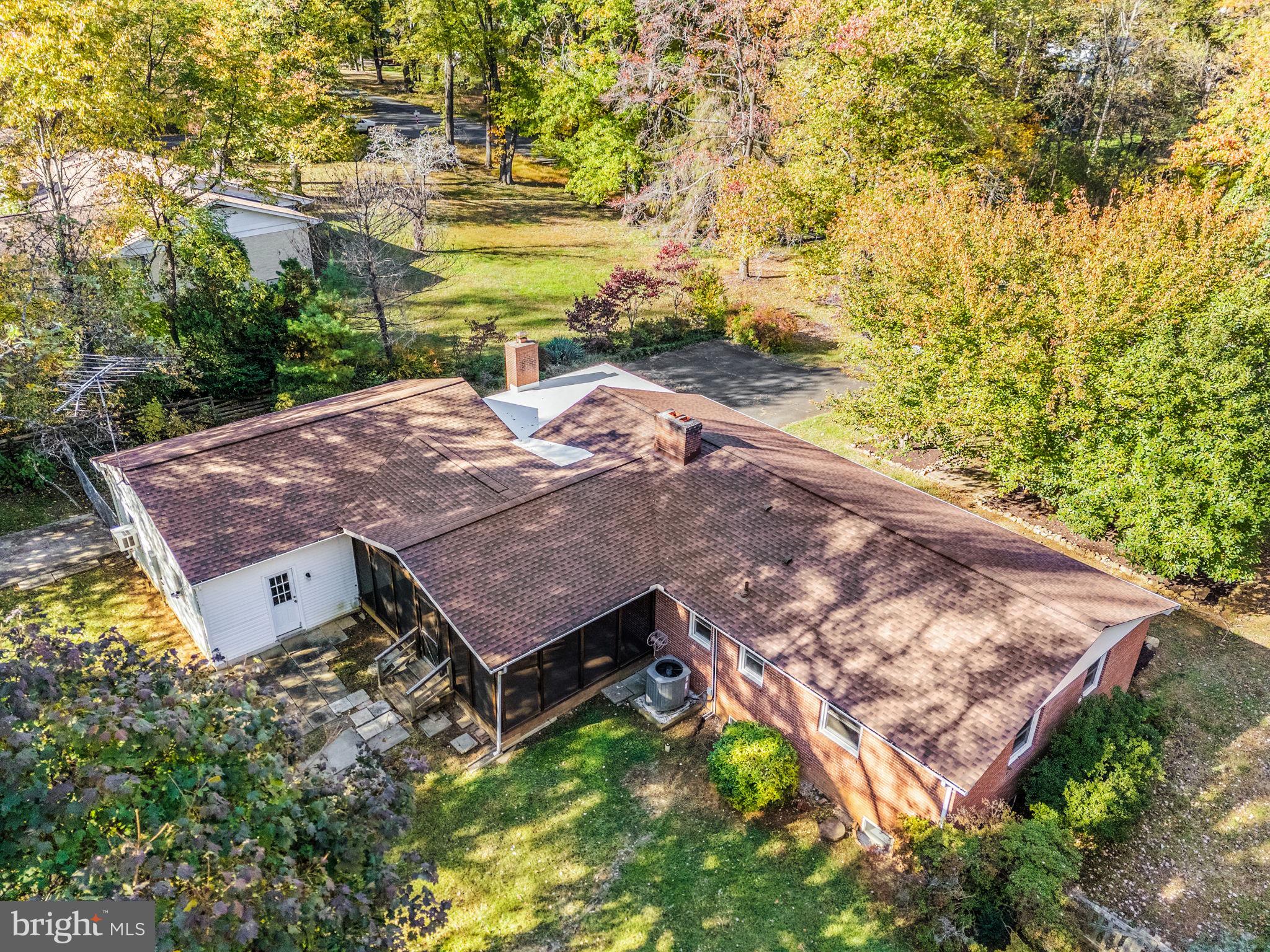 BROKEN HILLS - Residential