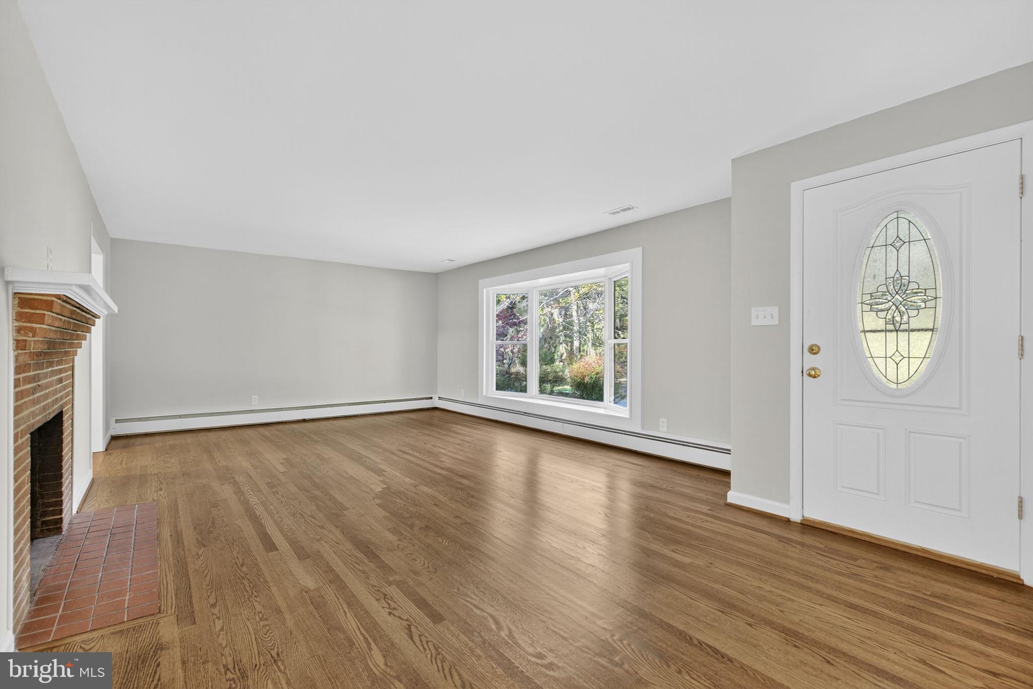 BROKEN HILLS - Residential