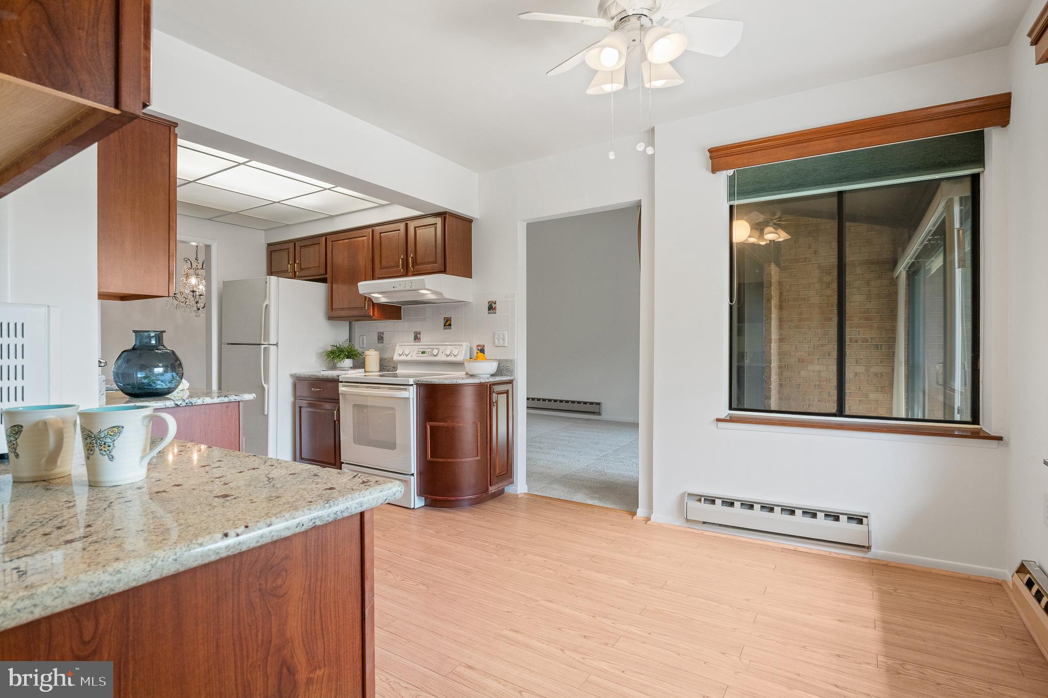 LEISURE WORLD - Residential