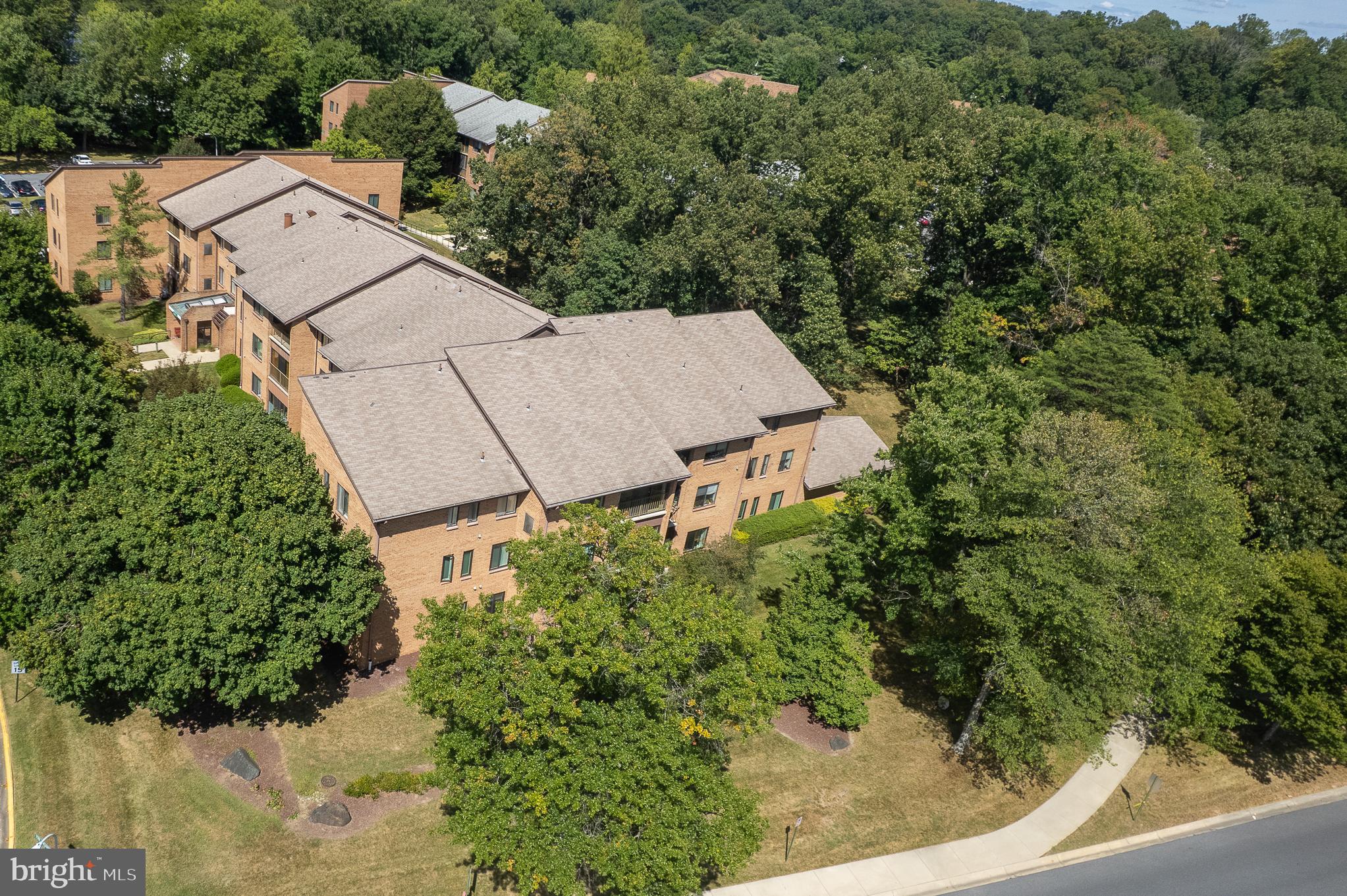 LEISURE WORLD - Residential