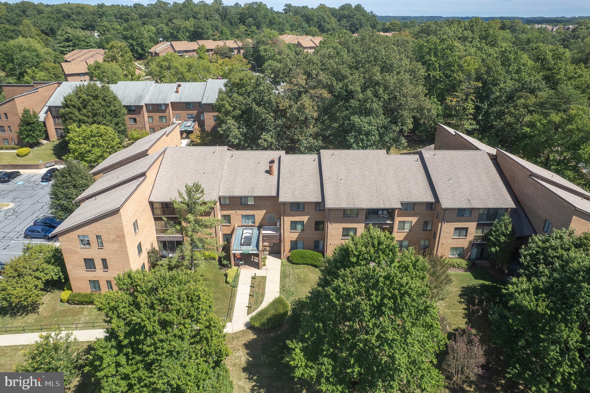 LEISURE WORLD - Residential