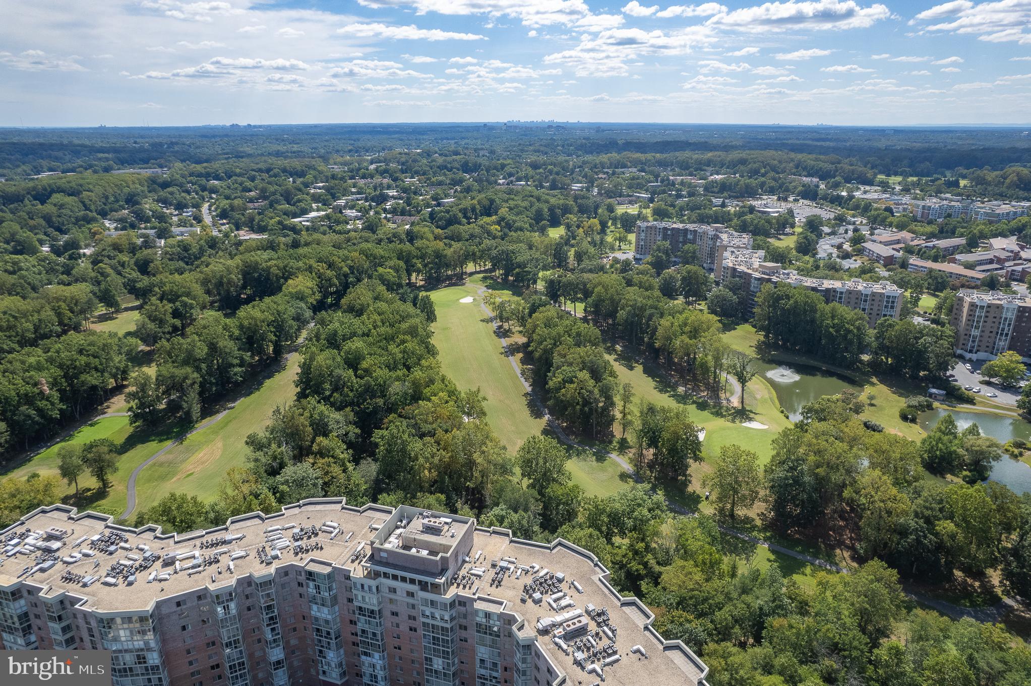 LEISURE WORLD - Residential