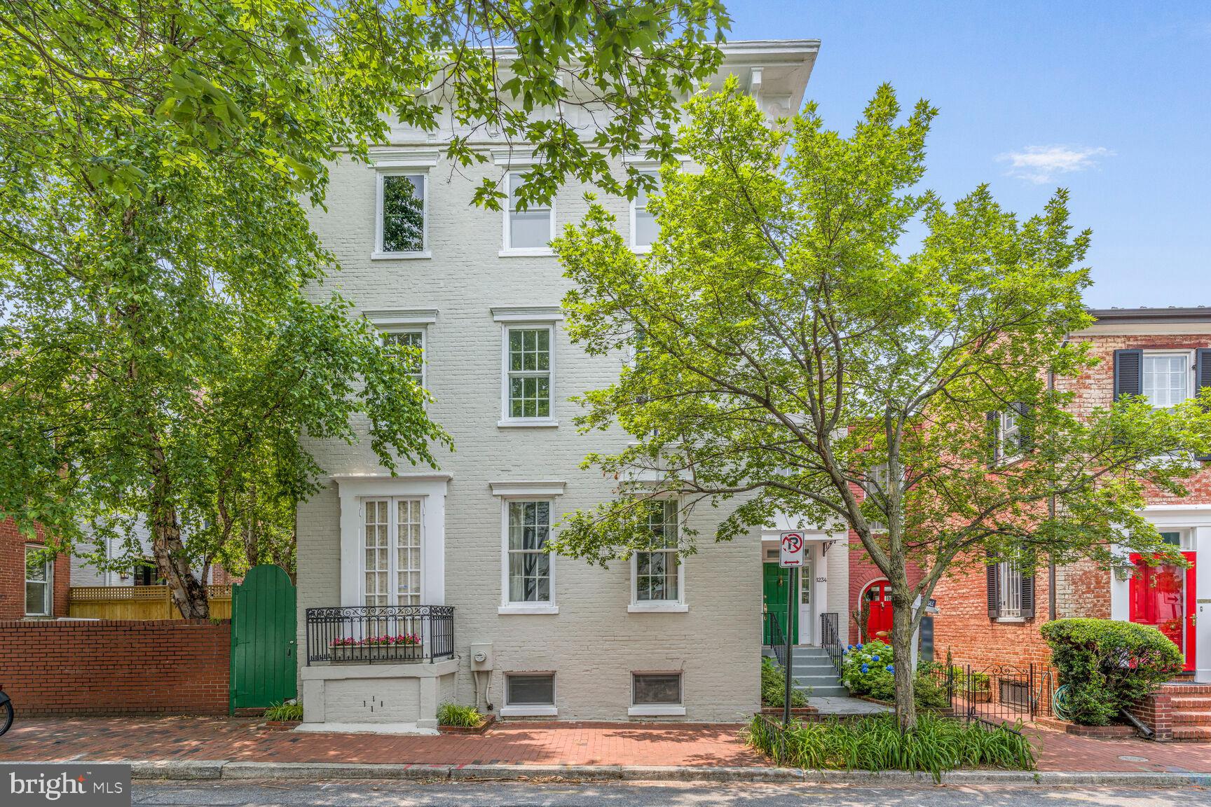1234 33RD STREET NW