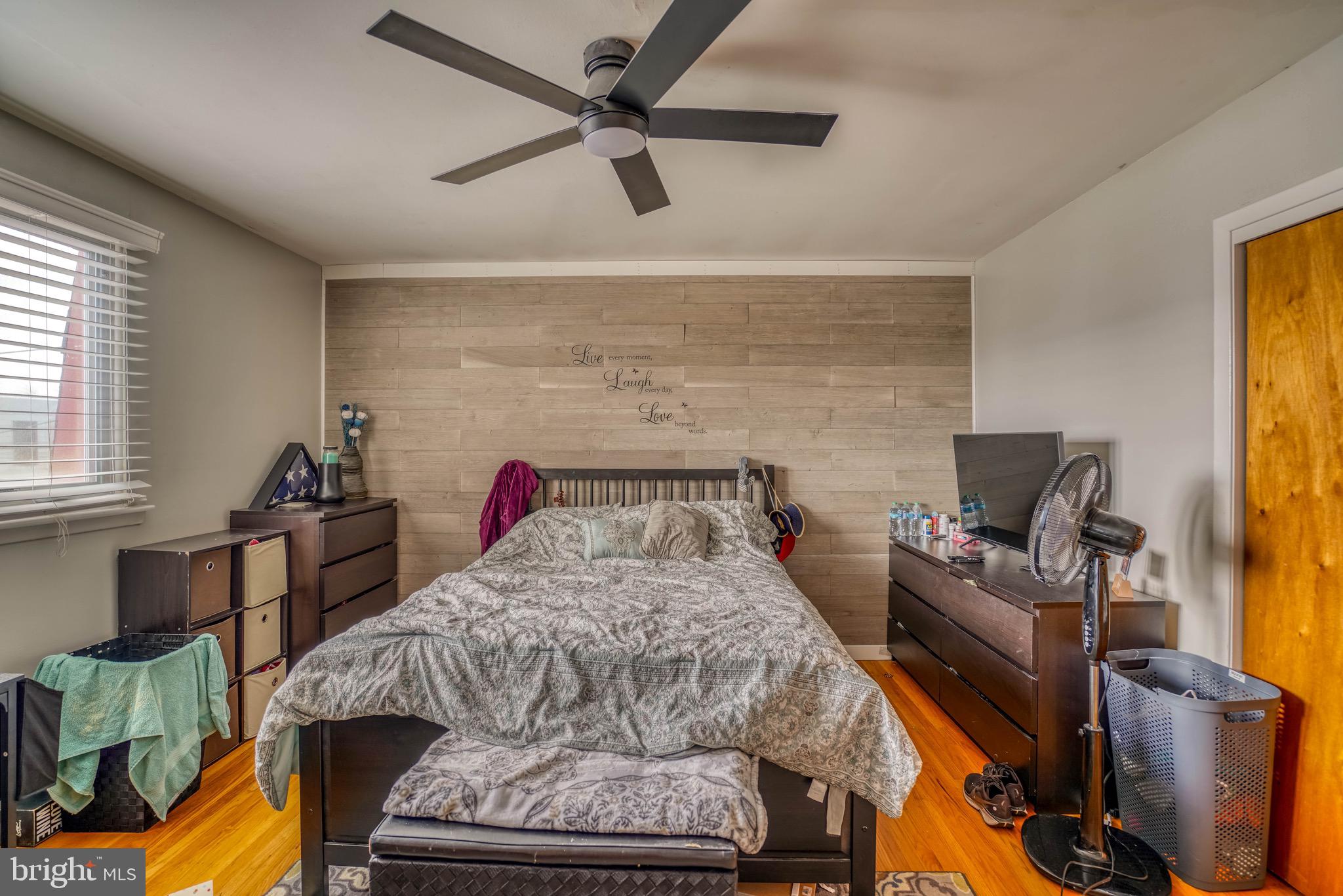 BRIDESBURG - Residential