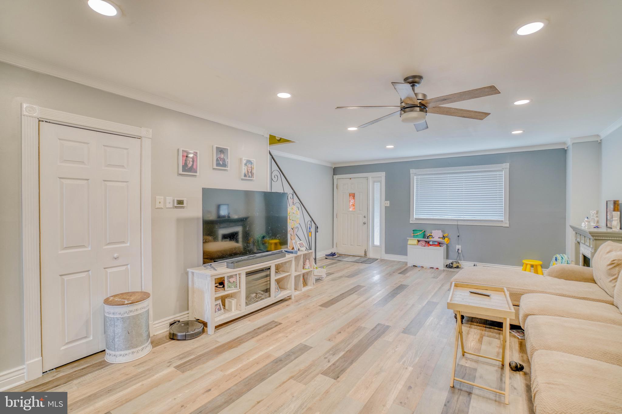 BRIDESBURG - Residential