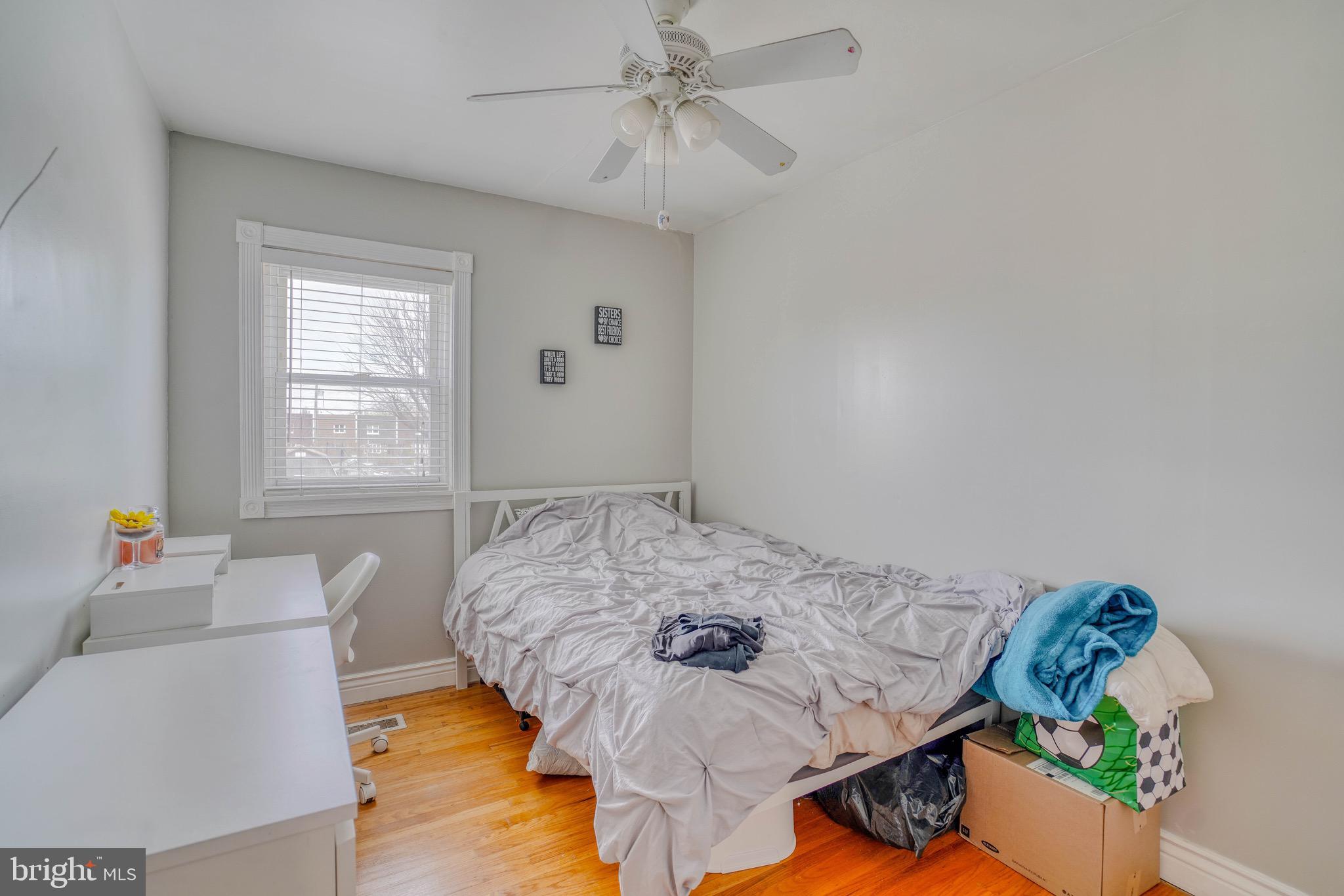 BRIDESBURG - Residential