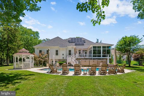 Photo of 21484 Cedar Drive, STERLING, VA 20164 (MLS # VALO2129830)