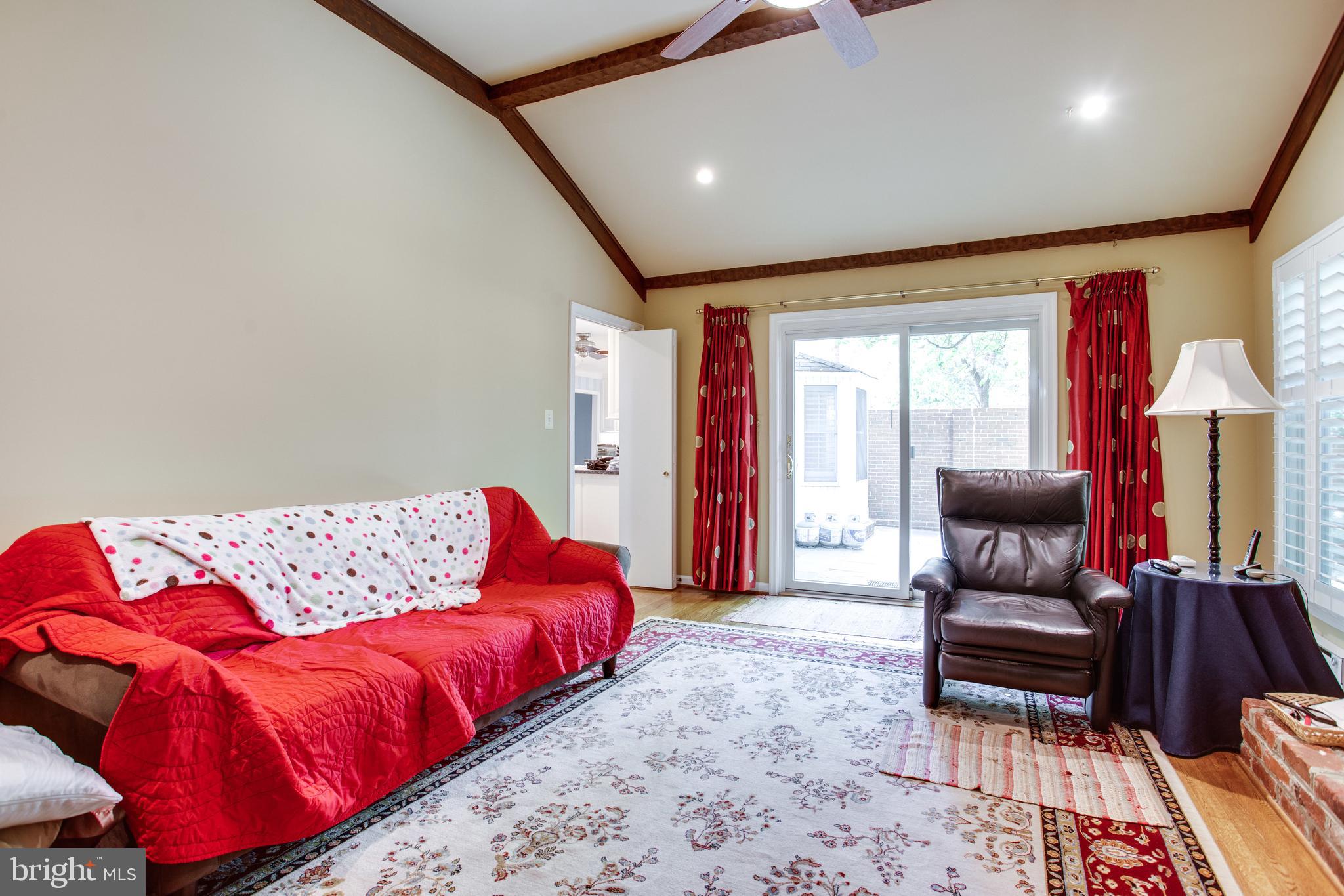 EAST GATE OF POTOMAC - Residential