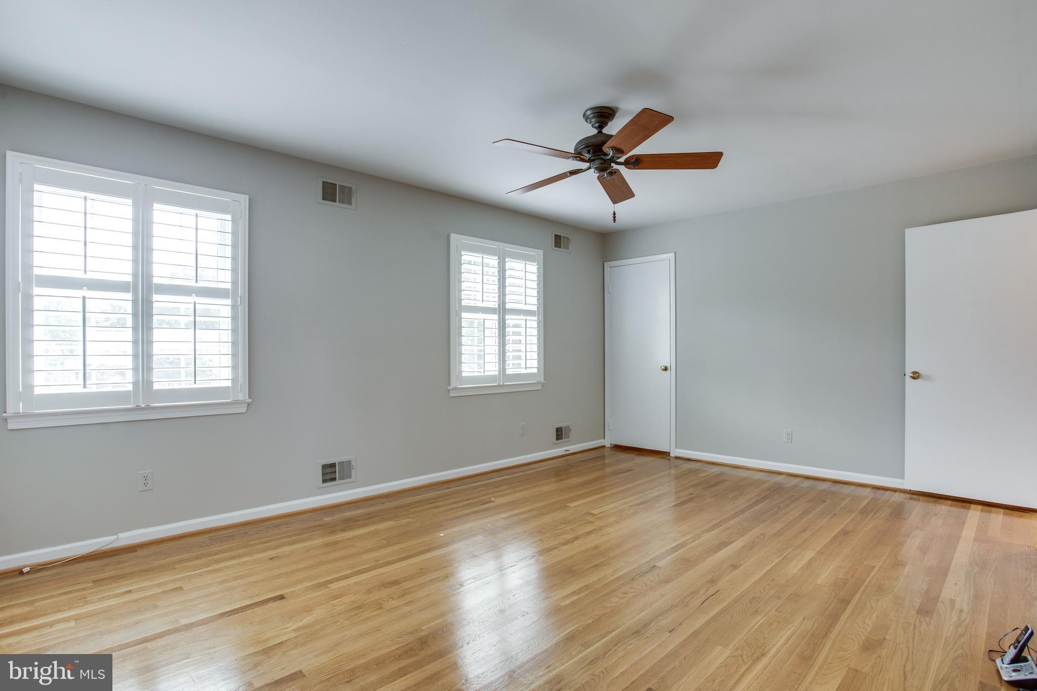 EAST GATE OF POTOMAC - Residential