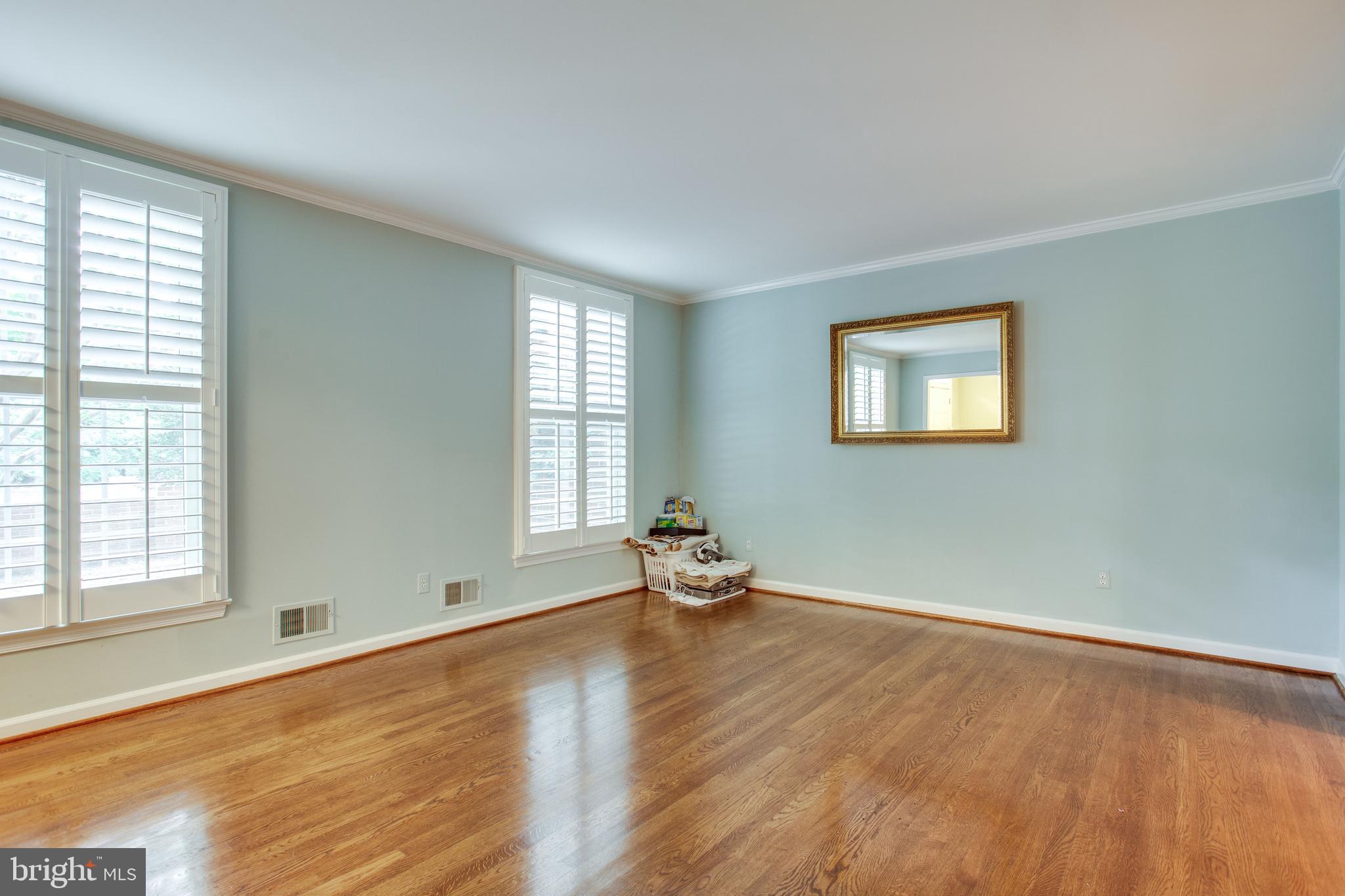 EAST GATE OF POTOMAC - Residential