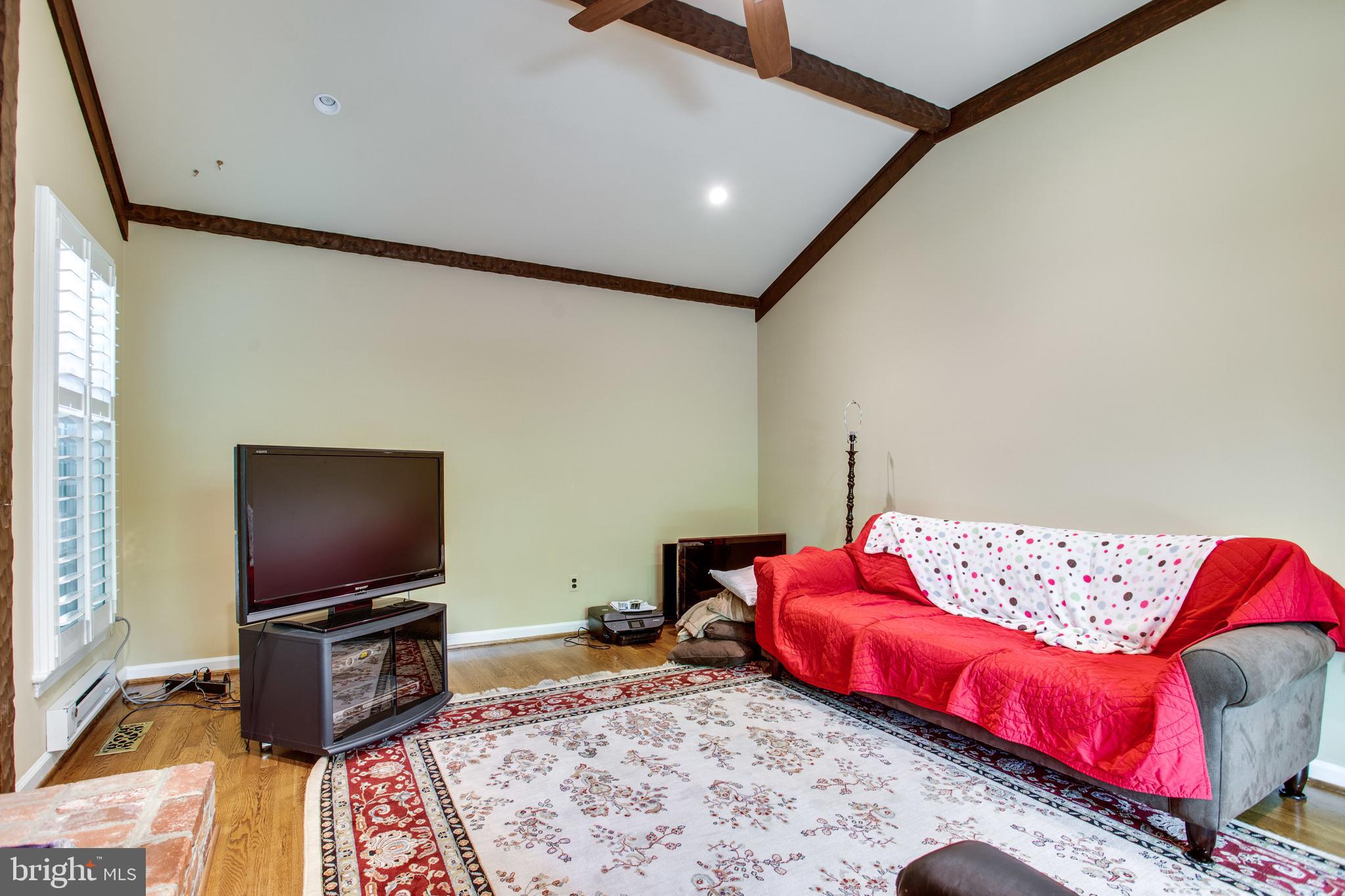 EAST GATE OF POTOMAC - Residential