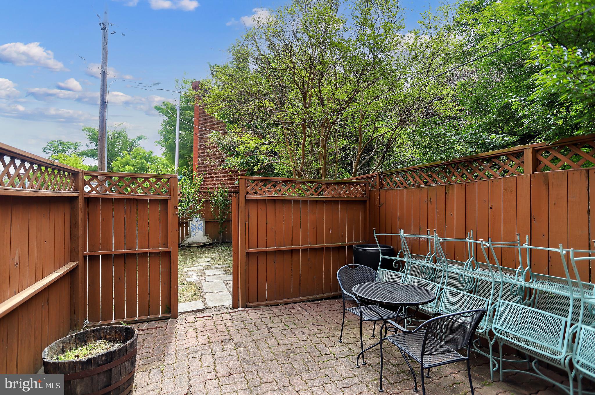 MOUNT VERNON PLACE HISTORIC DISTRICT - Residential