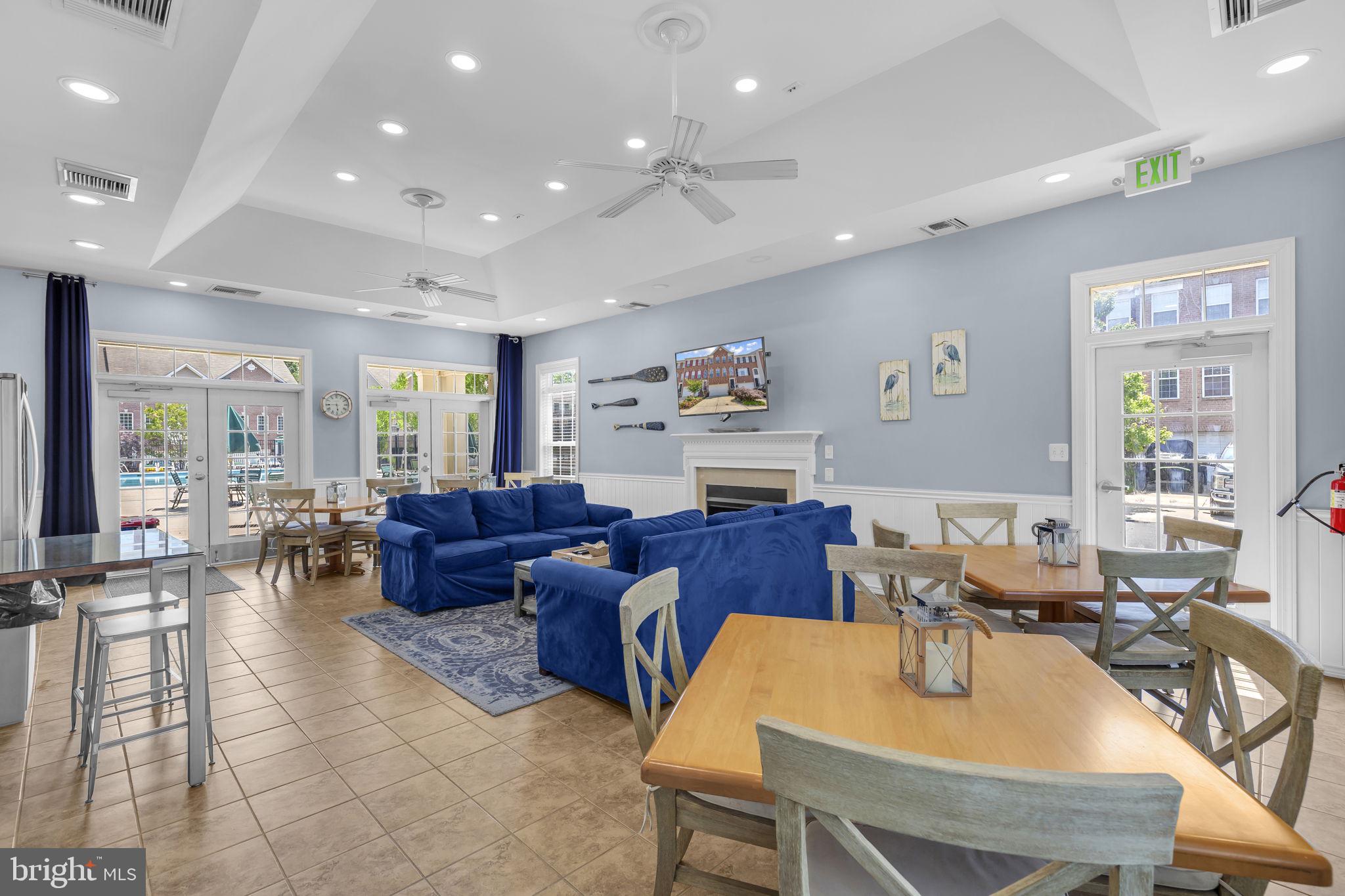 THE LANDINGS AT RIVER OAKS - Residential