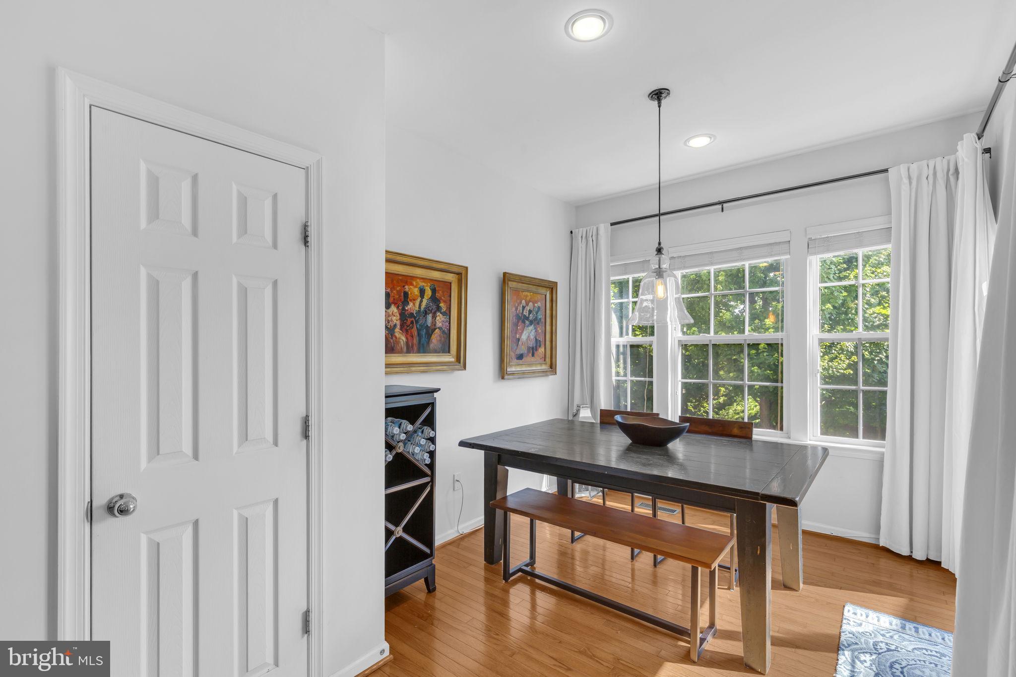 THE LANDINGS AT RIVER OAKS - Residential