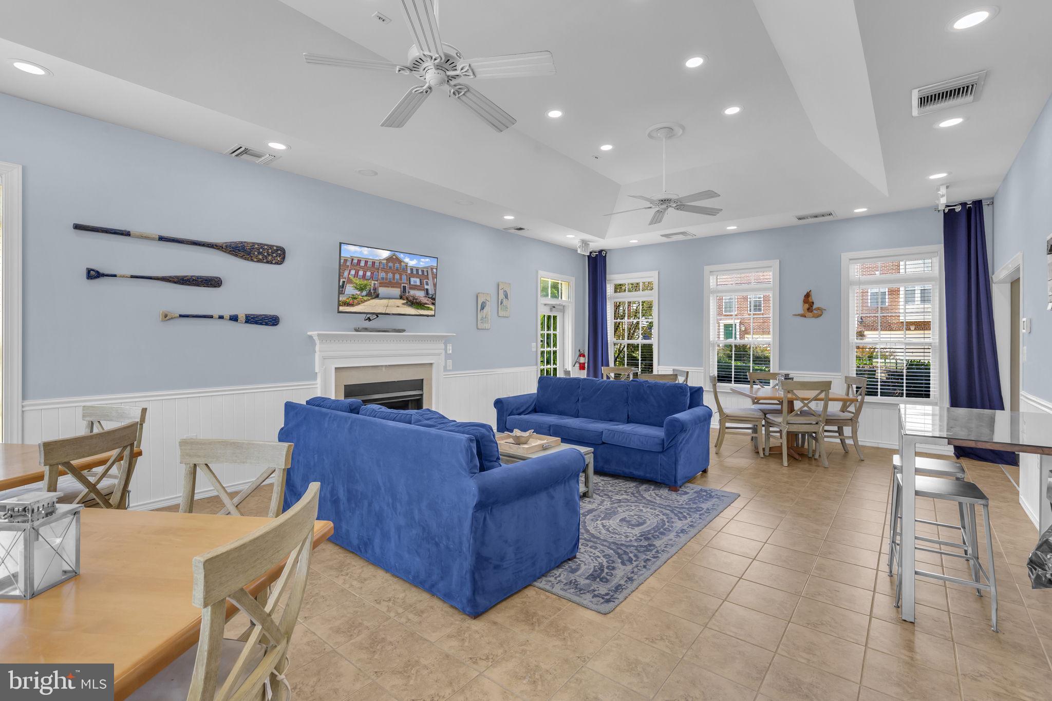 THE LANDINGS AT RIVER OAKS - Residential