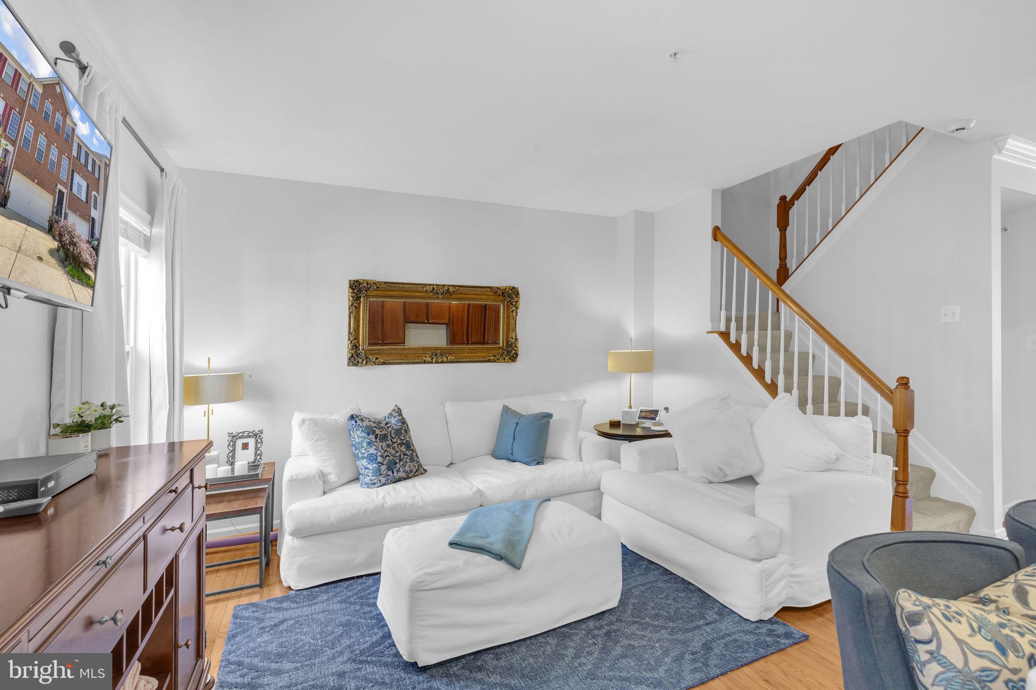 THE LANDINGS AT RIVER OAKS - Residential