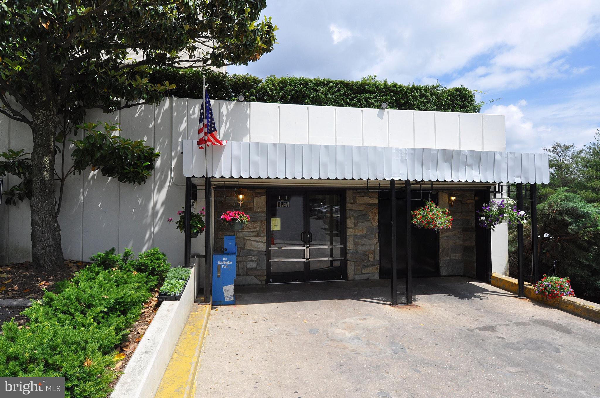 GROSVENOR PARK - Residential Lease