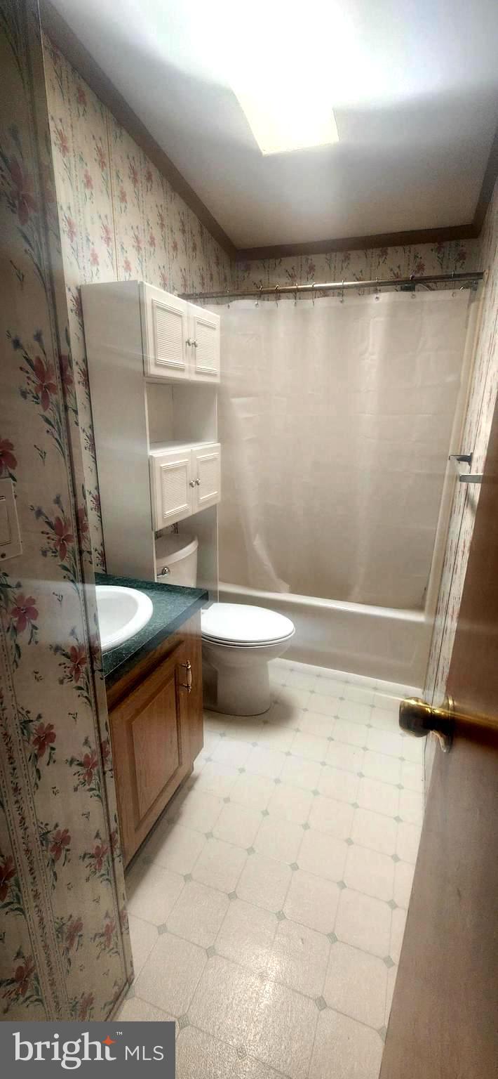 FRIEDEN MANOR - Residential