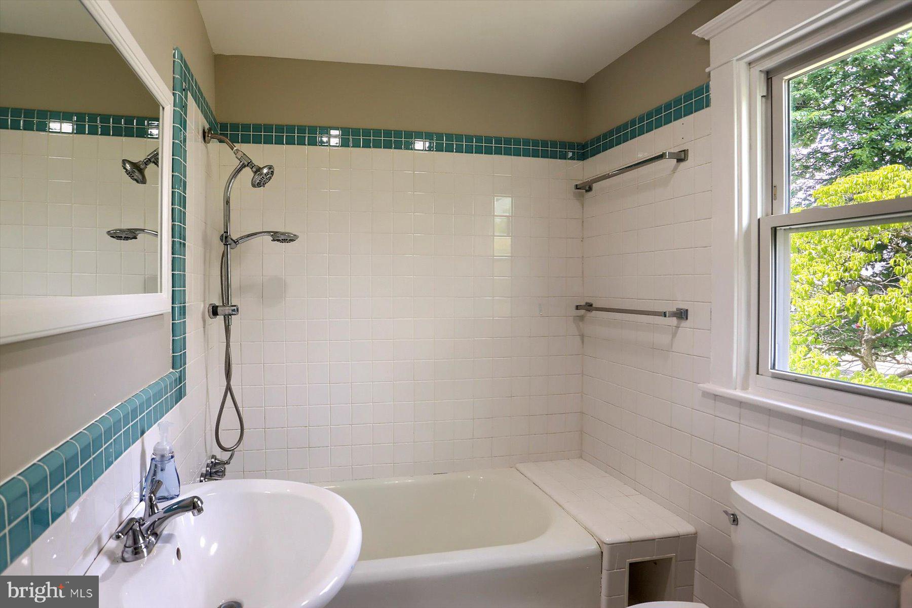 DREXEL HILL - Residential