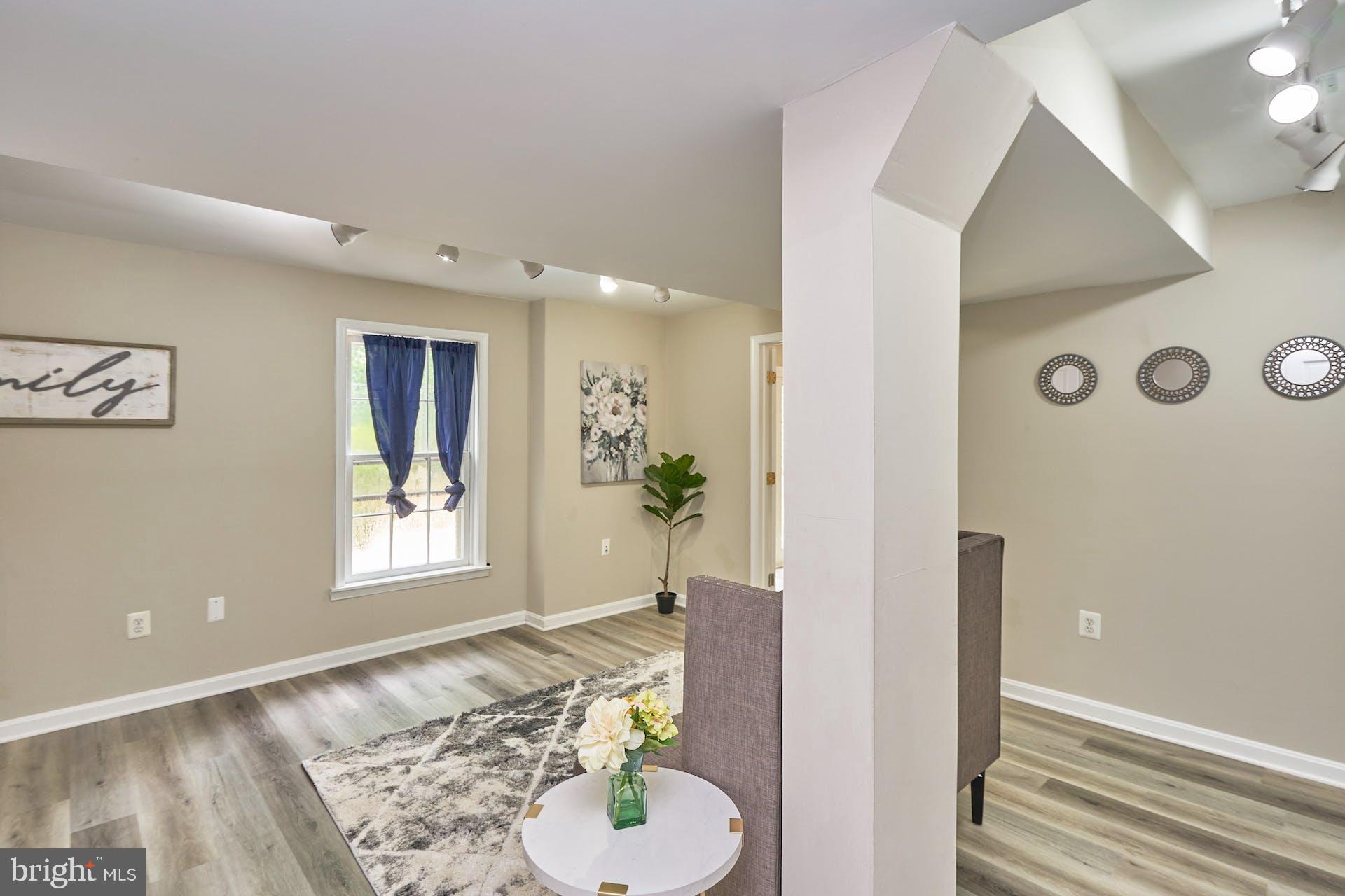 RIDGE ROAD ESTS - Residential