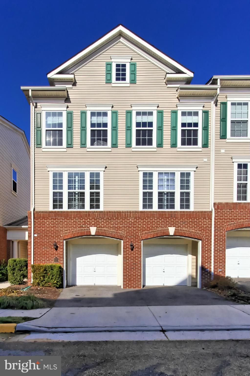 GROVETON WOODS - Residential