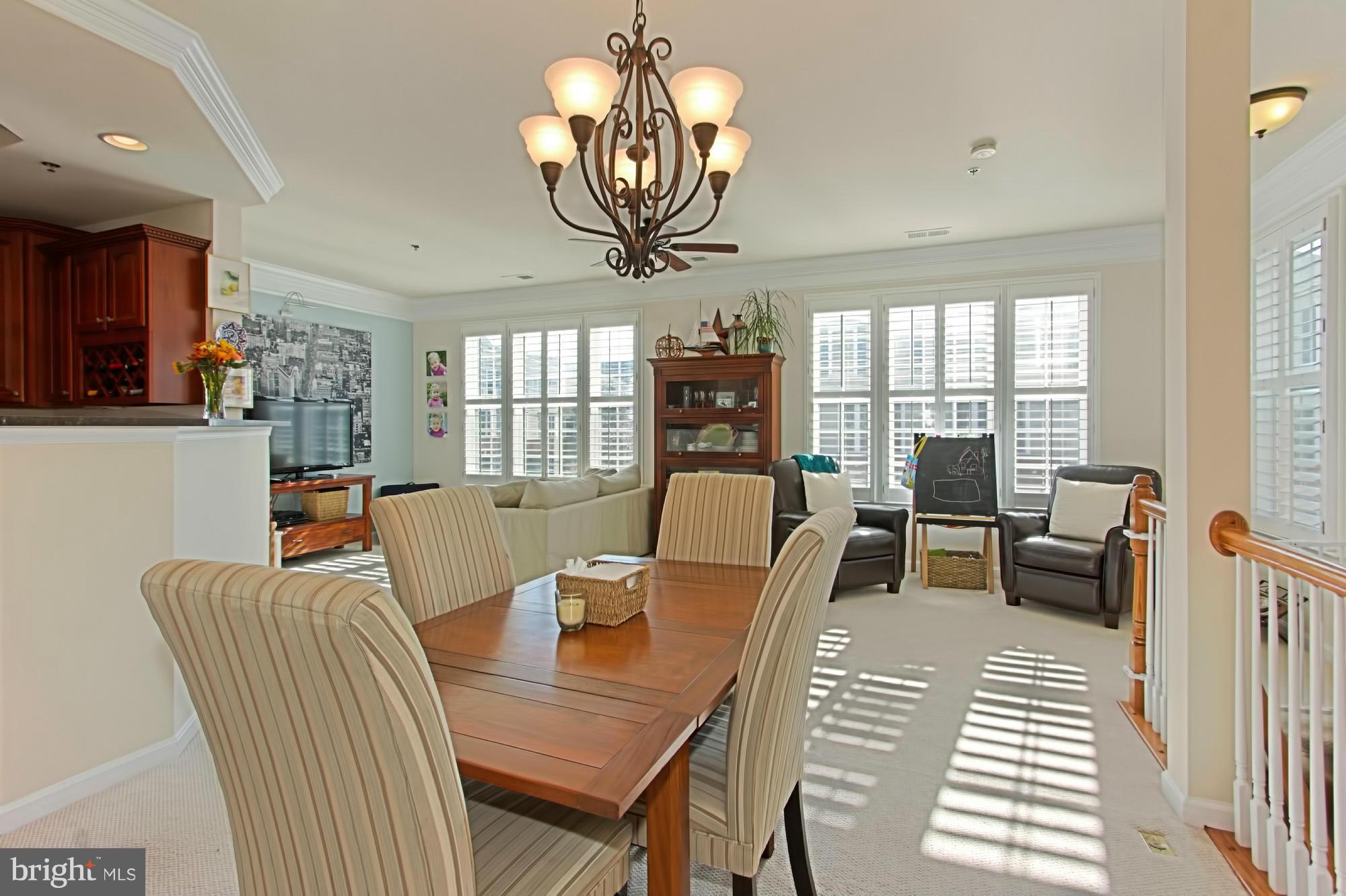 GROVETON WOODS - Residential