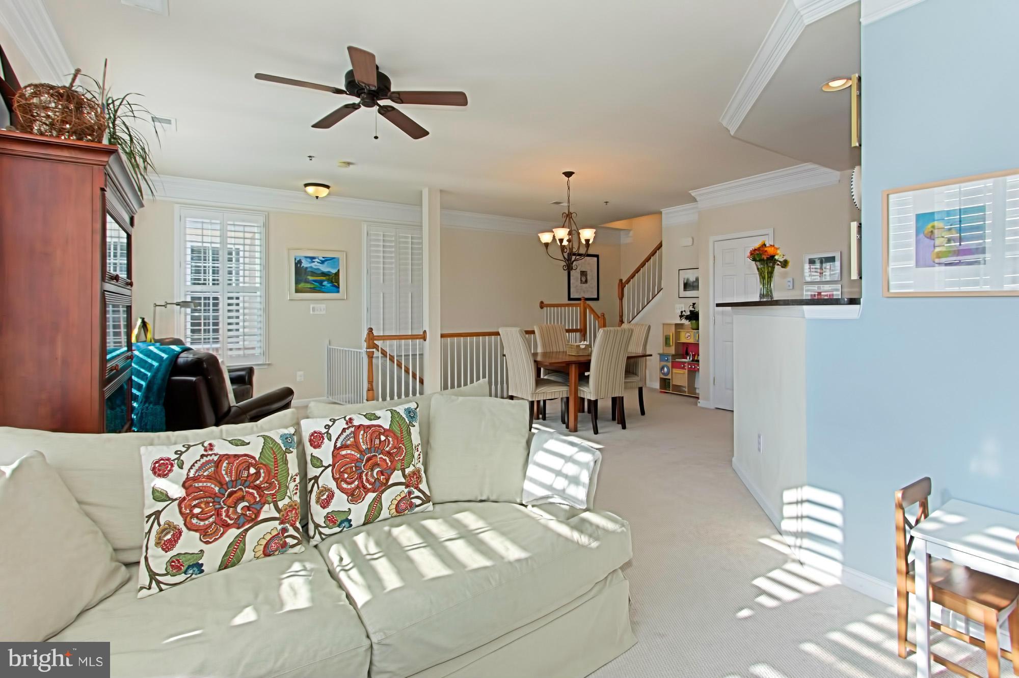 GROVETON WOODS - Residential