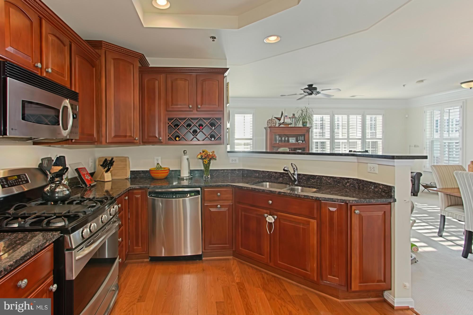 GROVETON WOODS - Residential