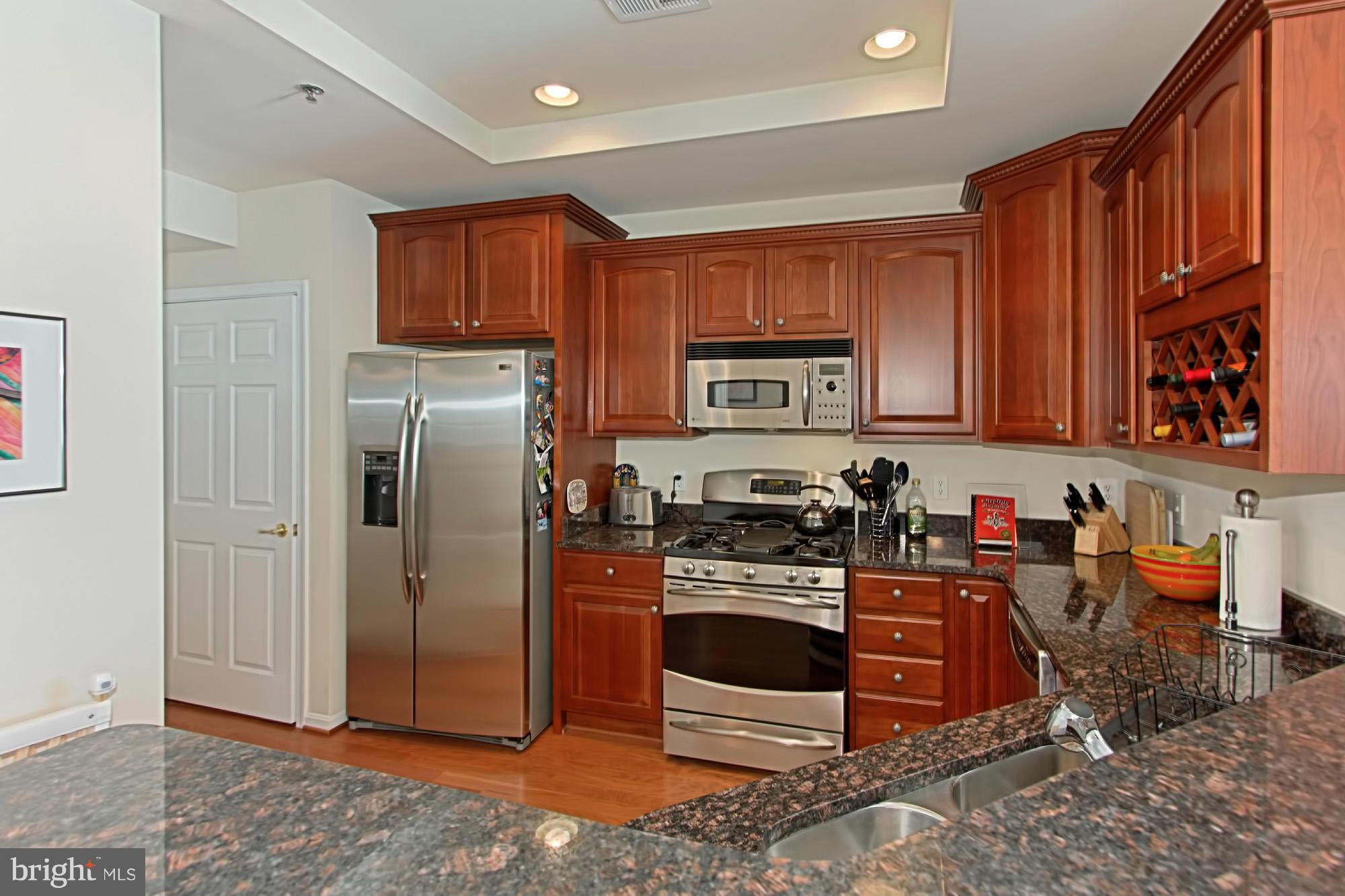 GROVETON WOODS - Residential