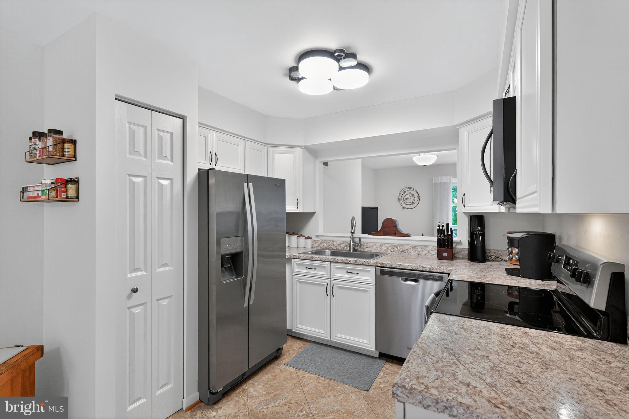 CHURCHILL TOWN SECTOR - Residential