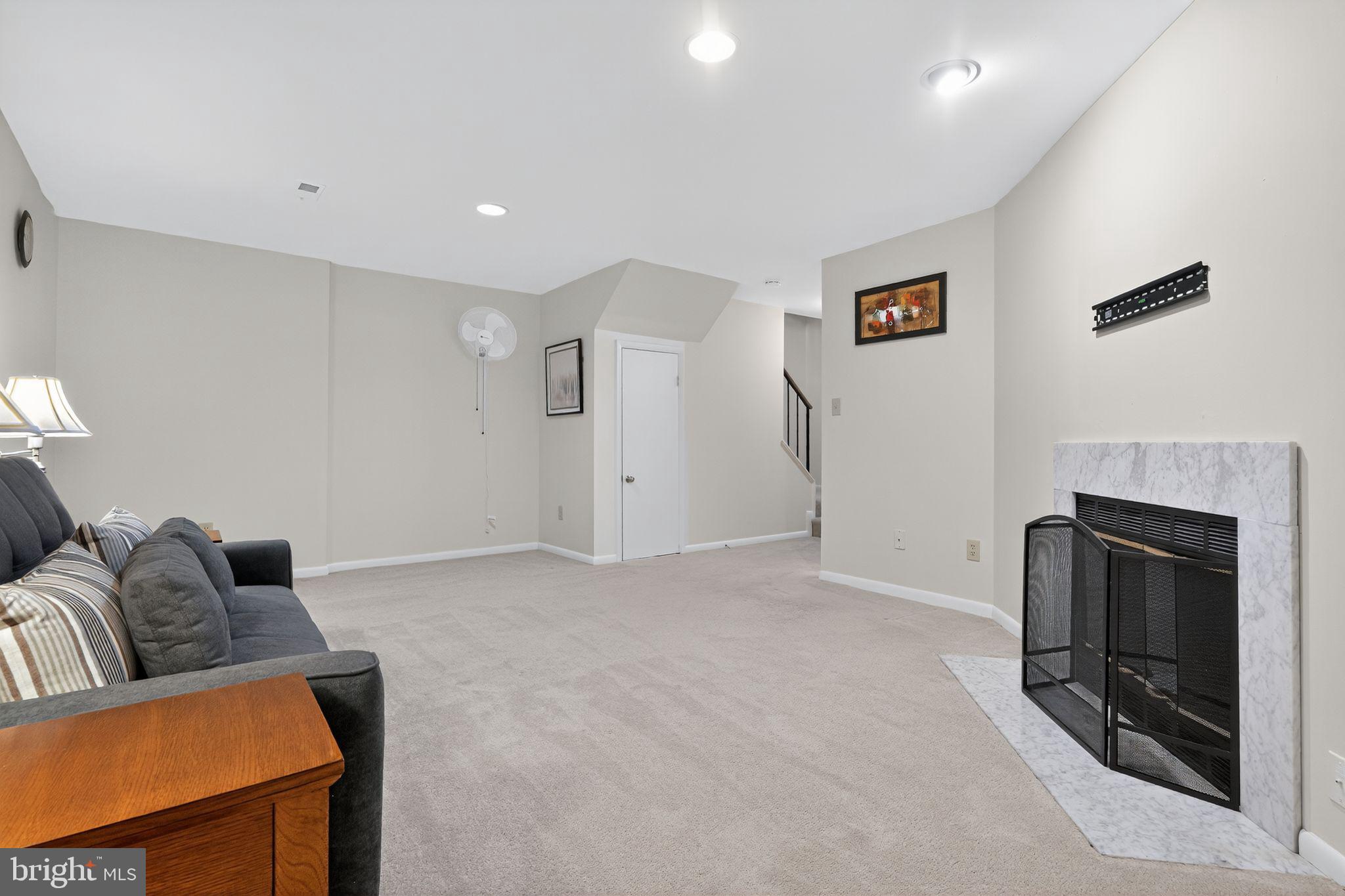 CHURCHILL TOWN SECTOR - Residential