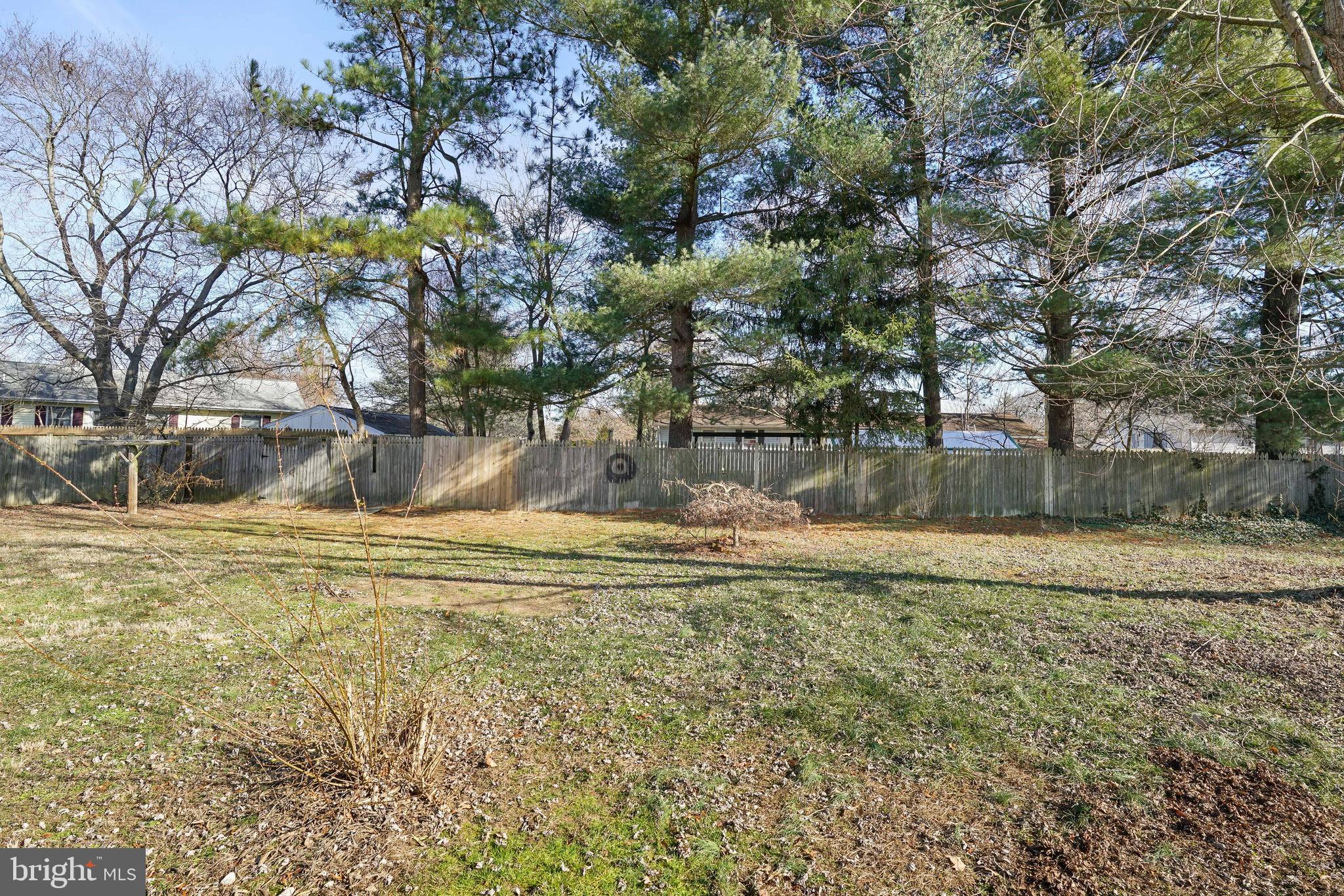 CHESTER HARBOR - Residential