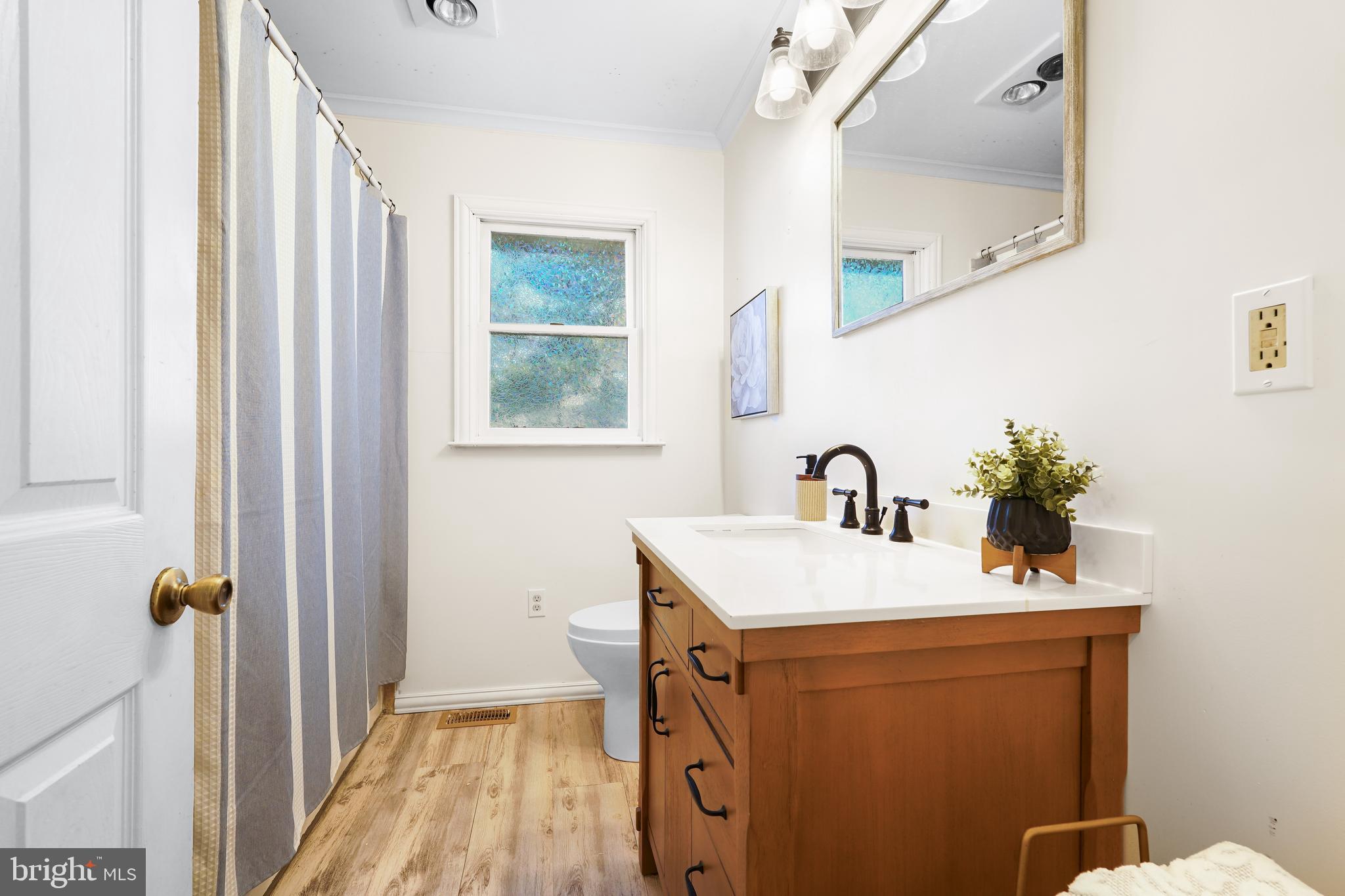 CHESTER HARBOR - Residential